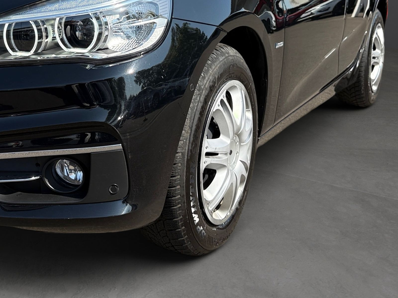 BMW 218 i Luxury Line LED Navi Sitzheizung Leder PDC — photo 8