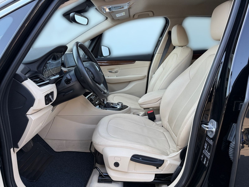 BMW 218 i Luxury Line LED Navi Sitzheizung Leder PDC — photo 10