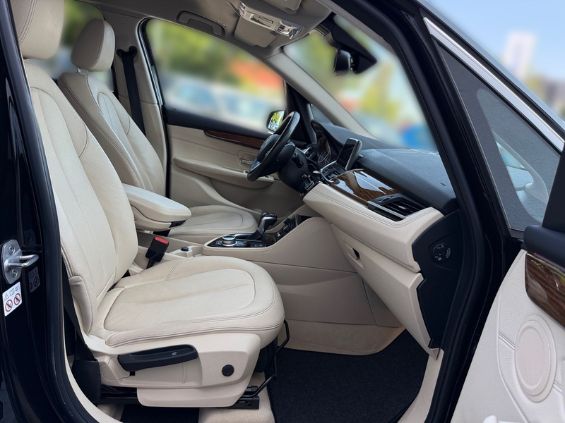 BMW 218 i Luxury Line LED Navi Sitzheizung Leder PDC — photo 15