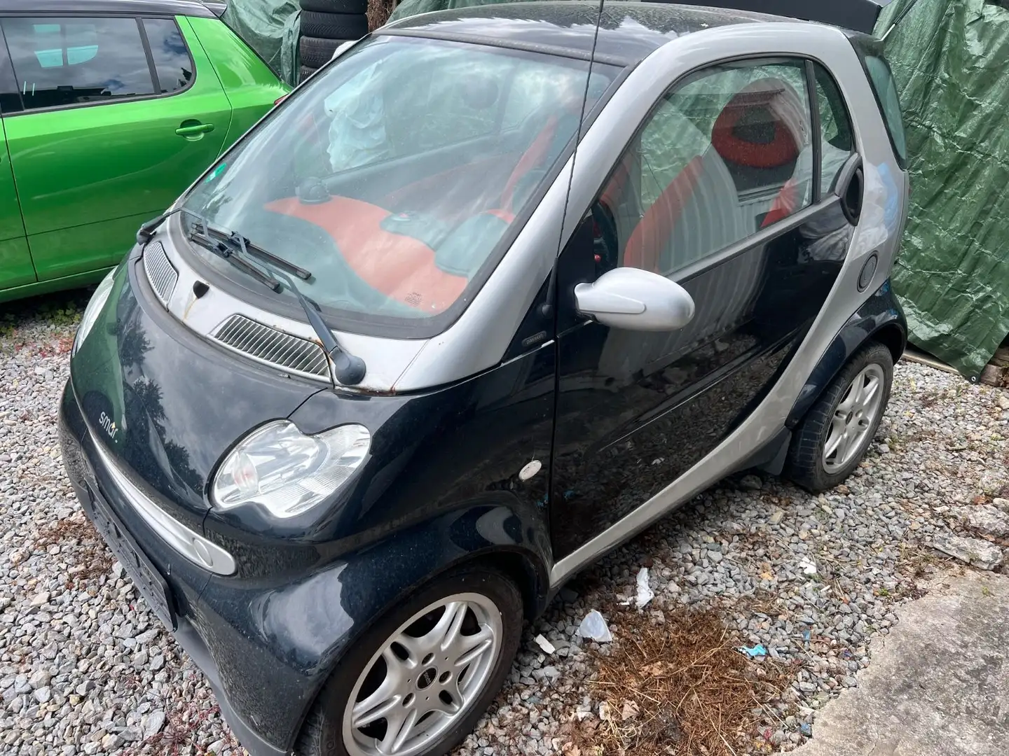 smart forTwo cdi*AUTOMATIK*KLIMA*SITZHZG*ANLASSER FEST Schwarz - 1