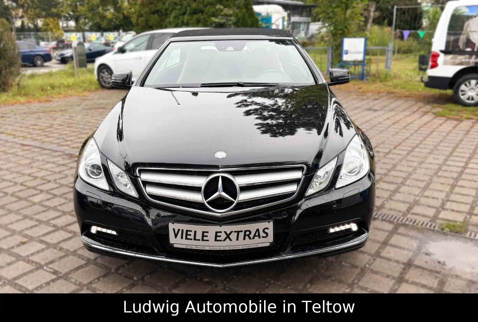 Mercedes-Benz E 200 CGI Cabrio*Aut*Leder braun*Navi*Airscarf Schwarz - 2