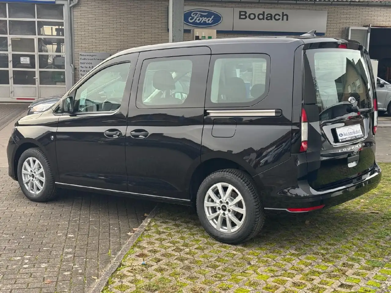 Ford Tourneo Connect Trend L1 115PS WiPa 6