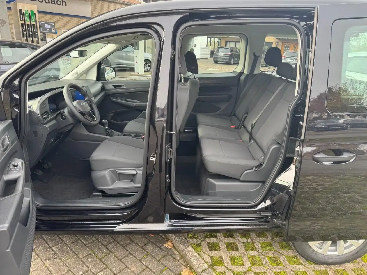Ford Tourneo Connect Trend L1 115PS WiPa 9