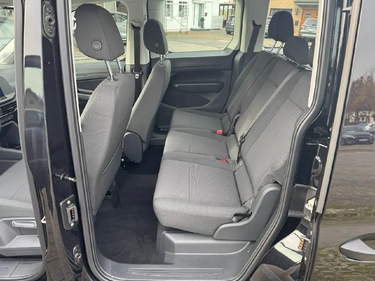 Ford Tourneo Connect Trend L1 115PS WiPa 10