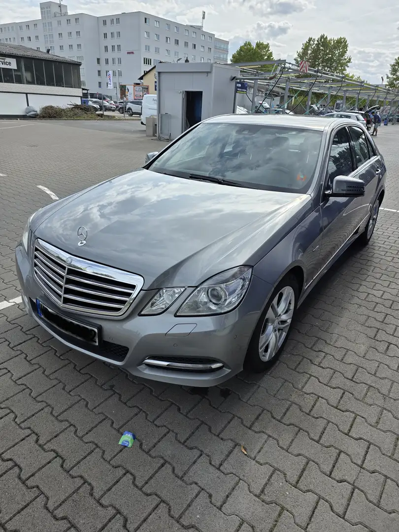 Mercedes-Benz E 250 E 250 CDI DPF BlueEFFICIENCY Avantgarde Grau - 2