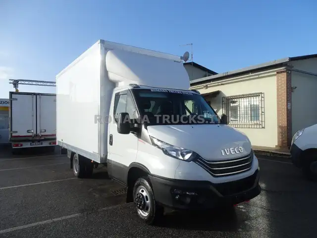Iveco Daily 35 C16 FURGONATURA IN LEGA CON GANCIO TRAINO