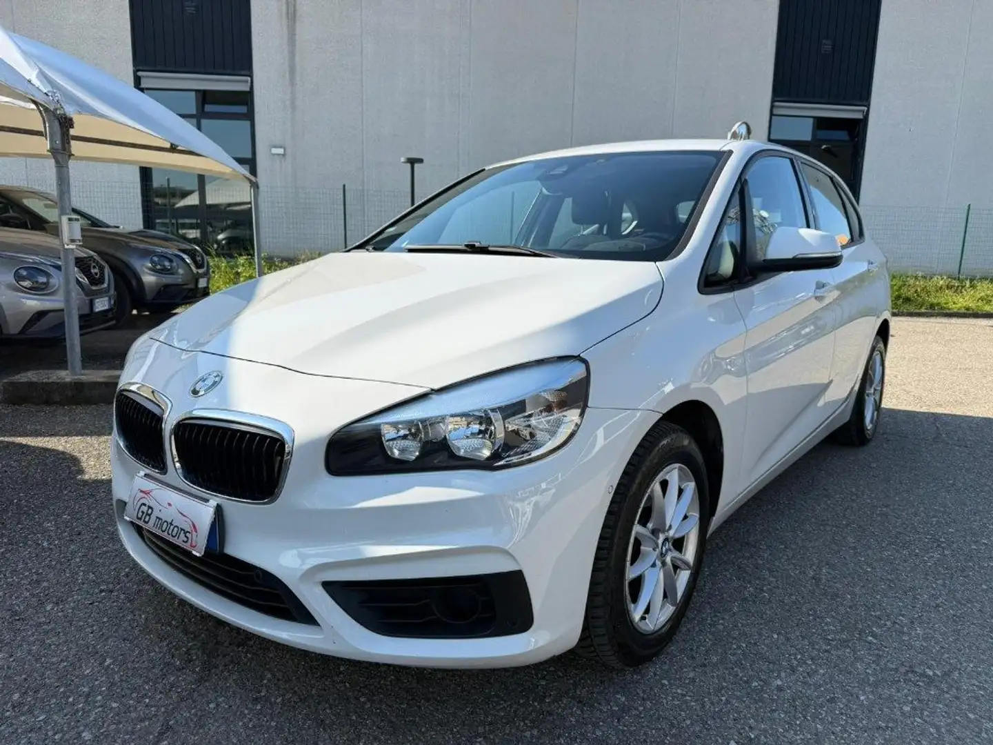 BMW 214 d Active Tourer NEOPATENTATI - BT - PDC - 16 Blanco - 2