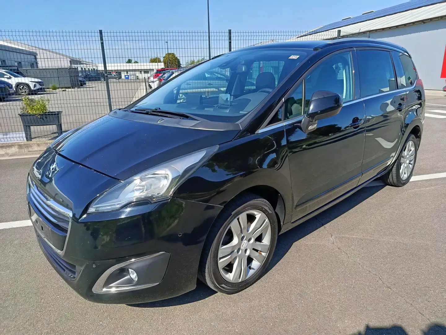 Peugeot 5008 5008 1.6 BlueHDi Active Czarny - 1