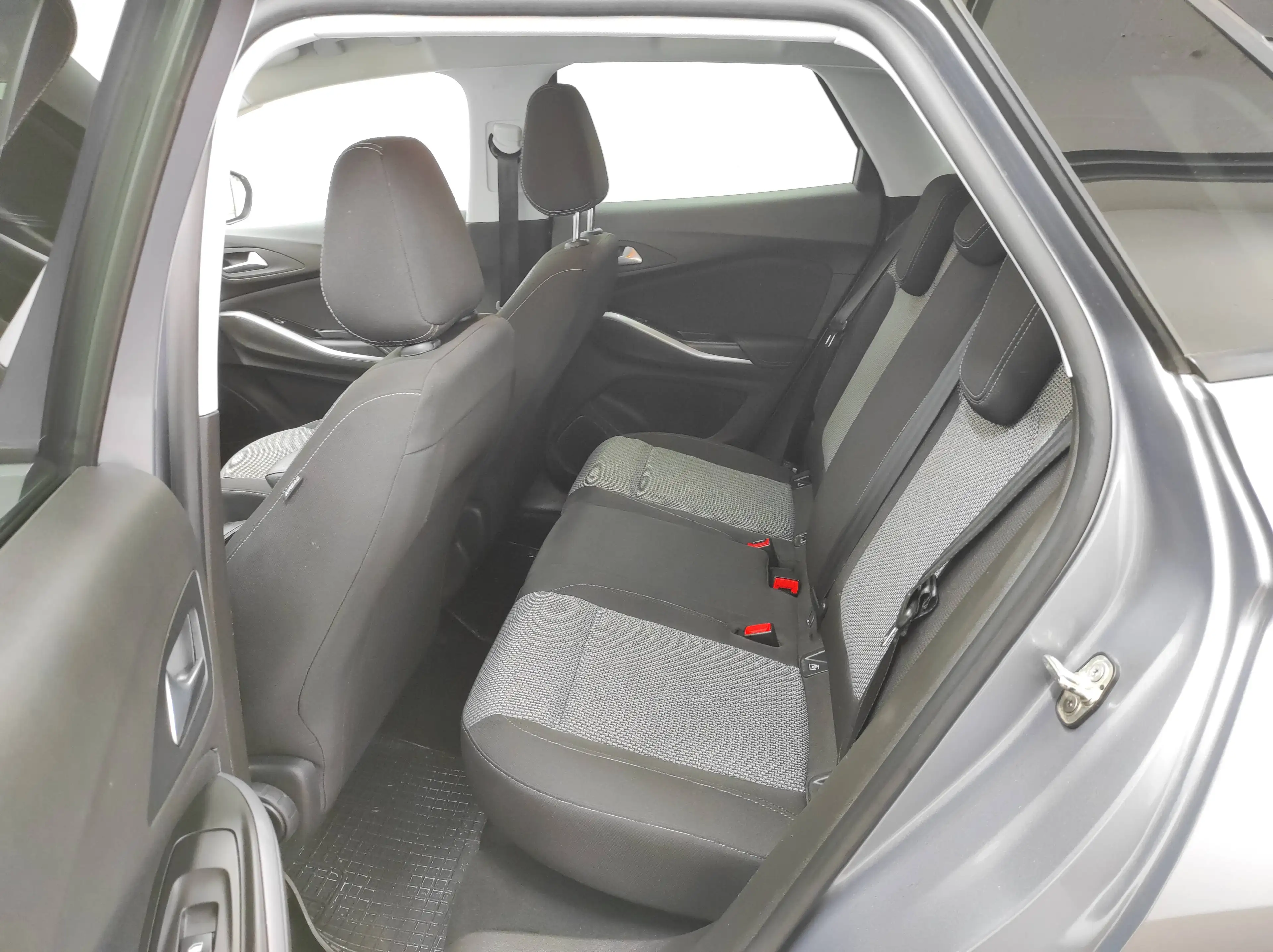 Opel Grandland X 1.5 DIESEL LED EURO-6 KLIMAA SPURASS PDCv+h 6-GANG — photo 10
