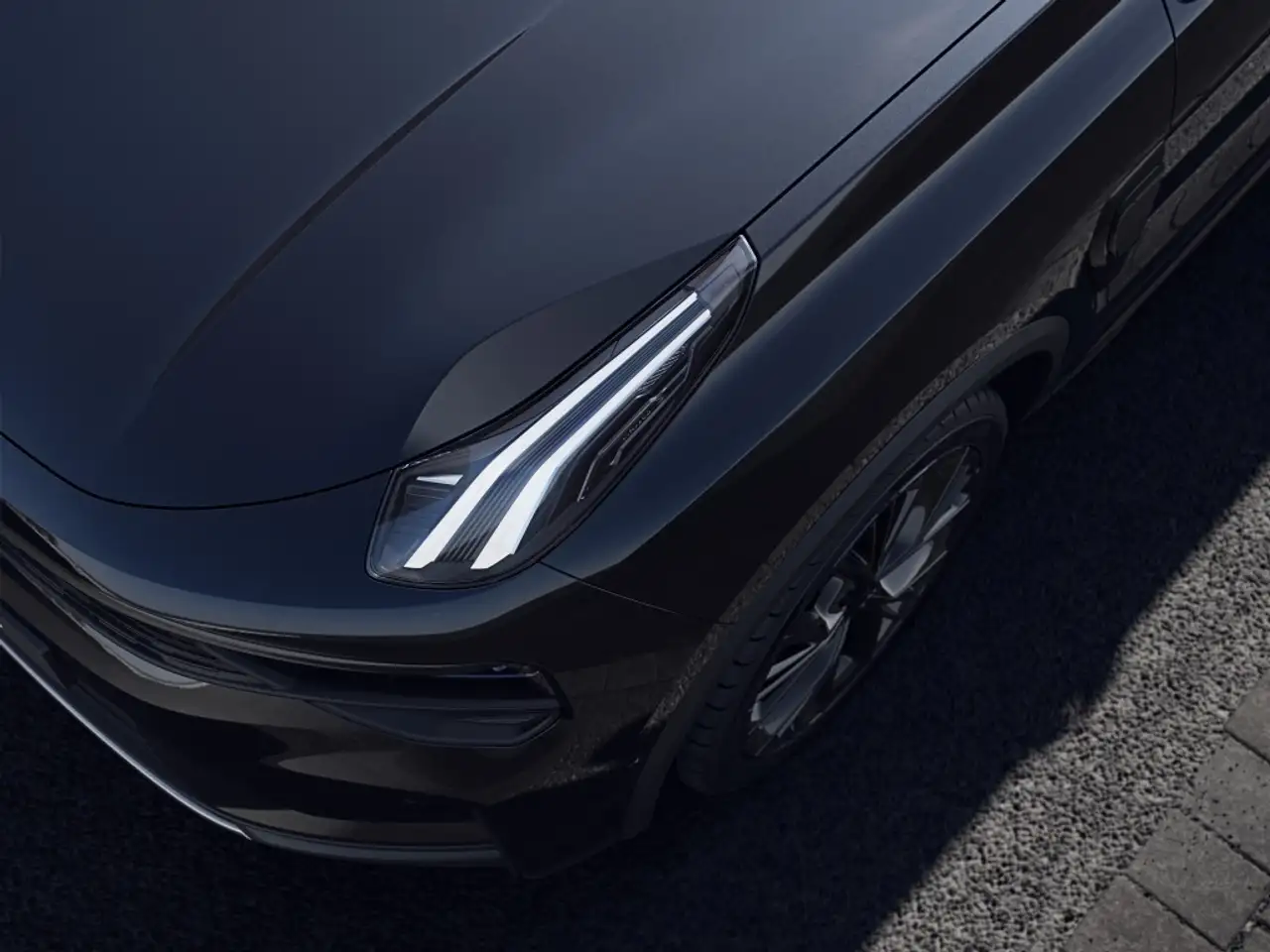 Lynk & Co 01