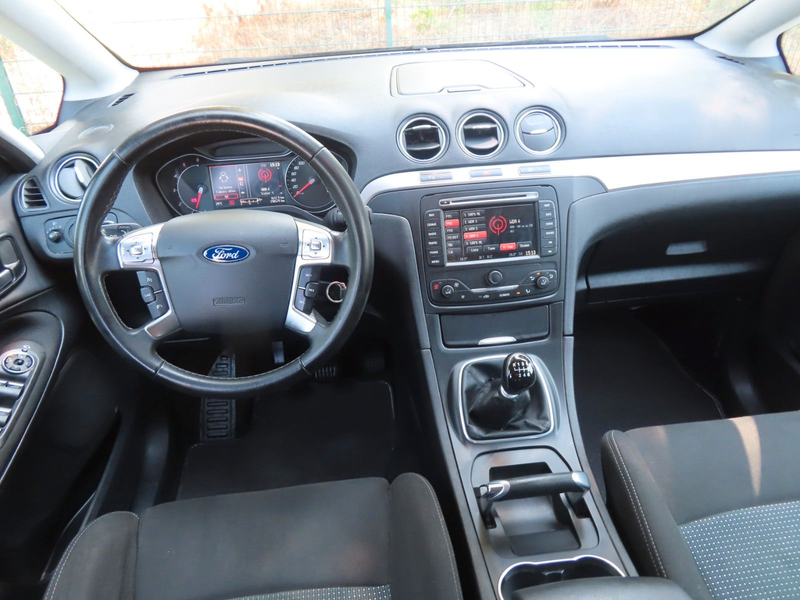 Ford S-Max S-MAX Business Edition  1.Hand-7 Sitze-Navi-AHK — photo 14