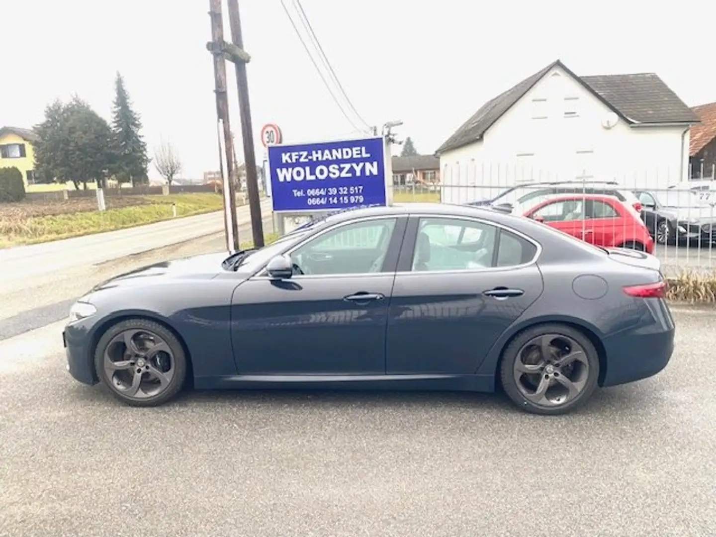 Alfa Romeo Giulia Giulia Super 2,2 180 MT RWD Super NAVI KAMERA Grijs - 2