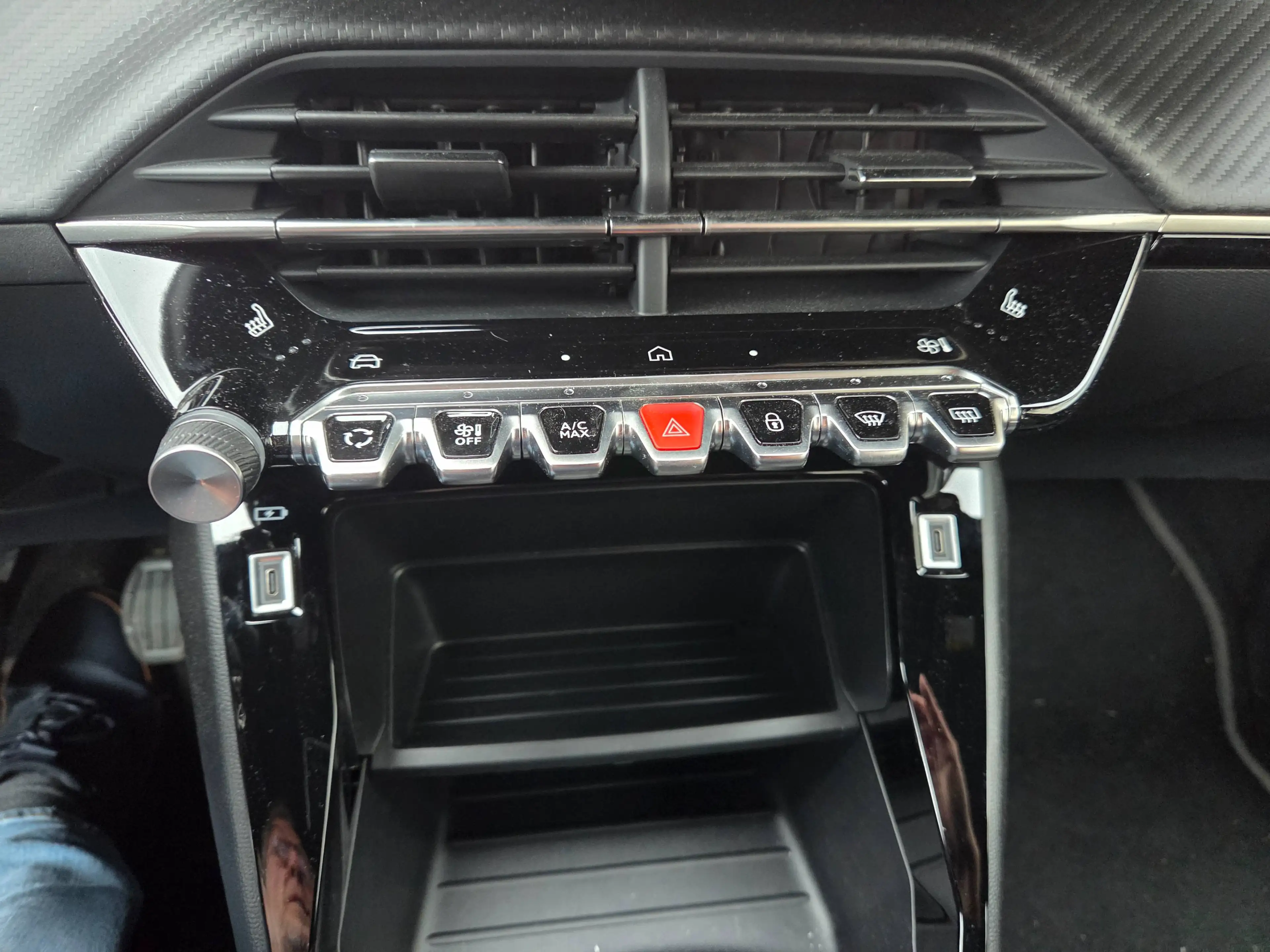 Peugeot 2008 Active LED NAVI KAMERA SHZ TEMPOMAT — photo 15