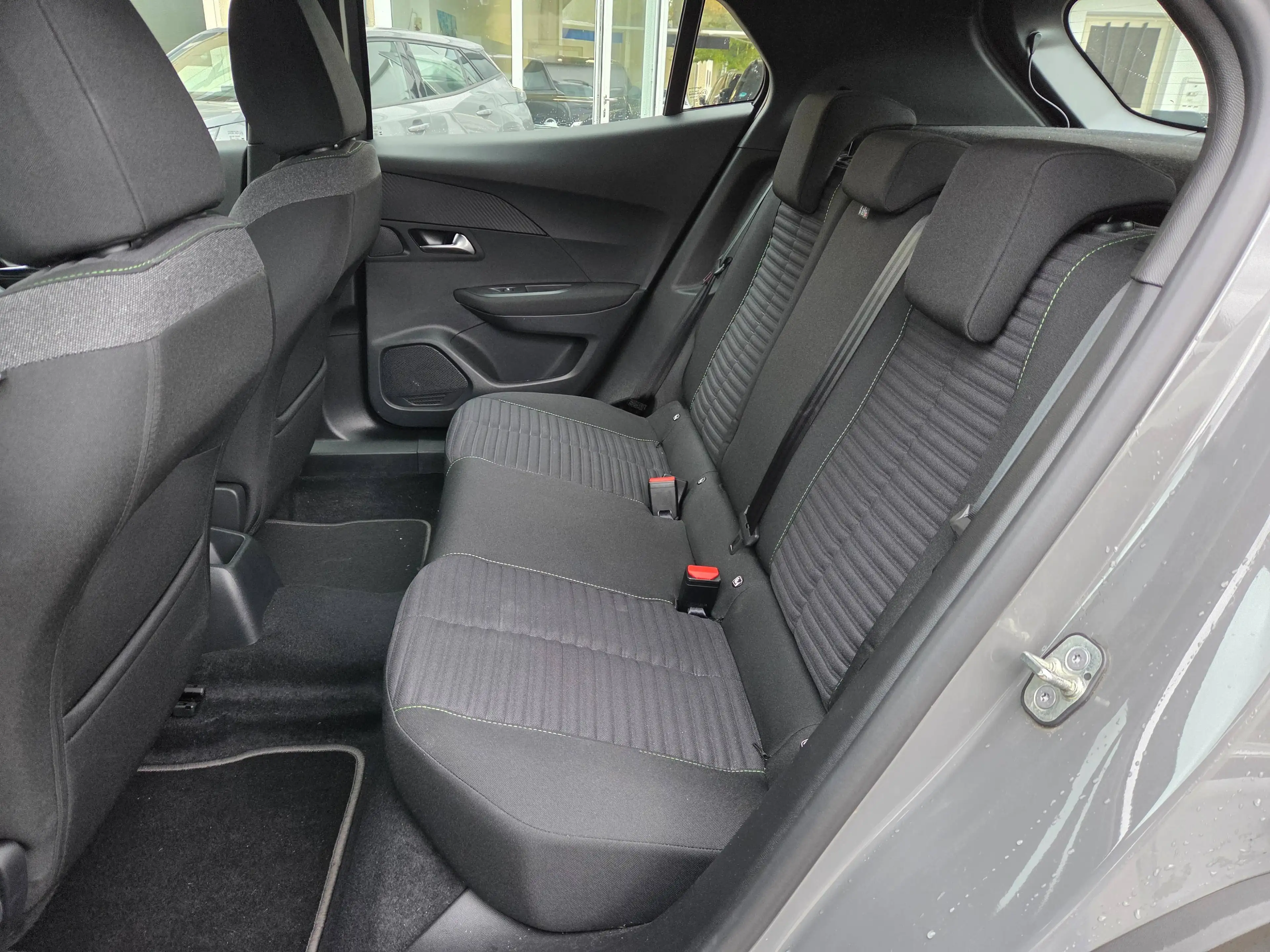 Peugeot 2008 Active LED NAVI KAMERA SHZ TEMPOMAT — photo 5