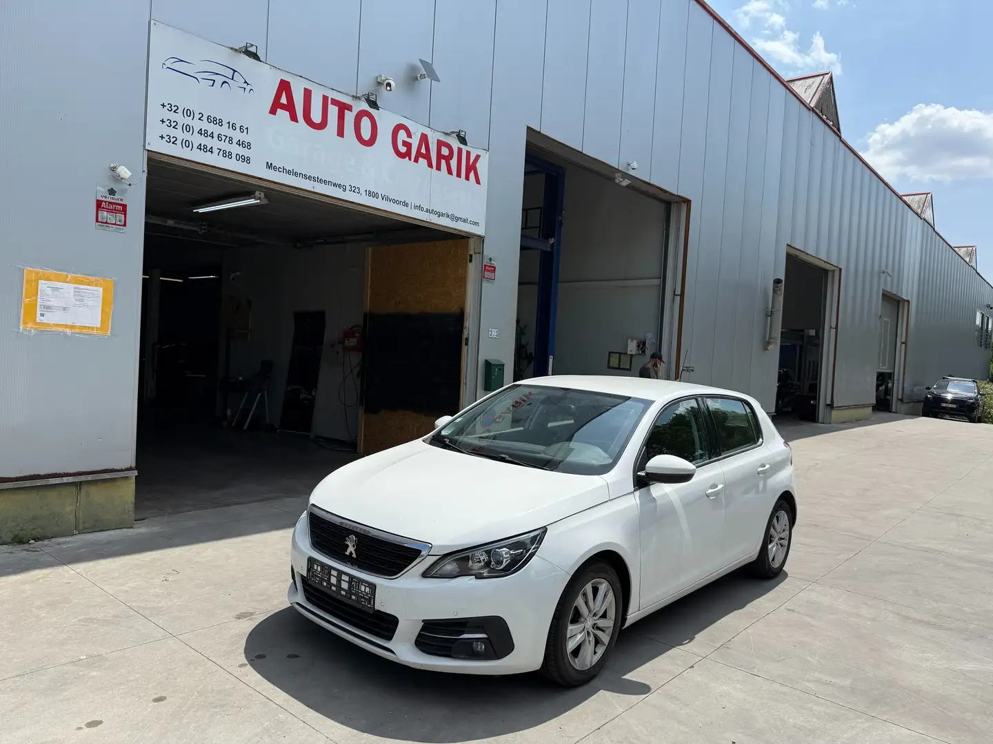 Peugeot 308 1.6 BlueHDi Active STT Blanc - 1