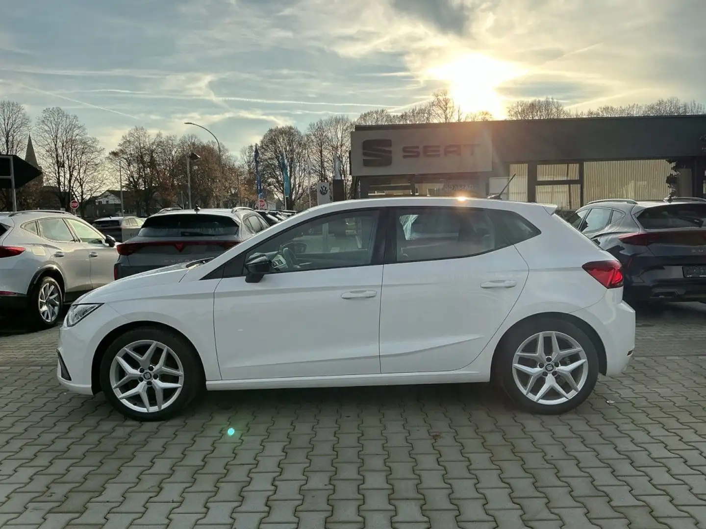 SEAT Ibiza FR beats DSG 1.0 TSI+LED+Navi+Kamera+ACC Weiß - 2