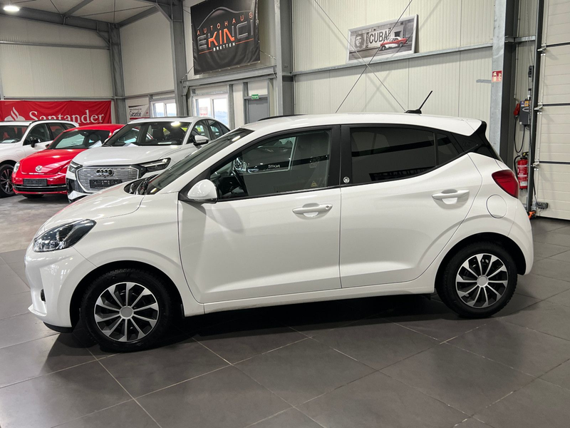 Hyundai i10 1.0 Edition 30 **CarPlay*SHZ*Tempomat*BT** — photo 2