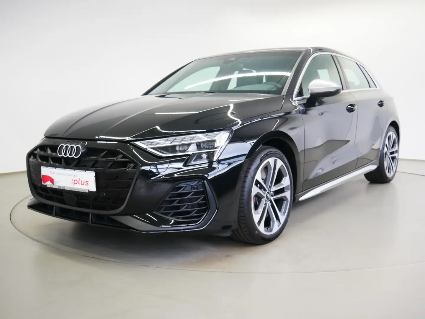 Audi S3 Sportback TFSI S tro. LED virt. Cock.+ NAVI+ DAB Zwart - 2