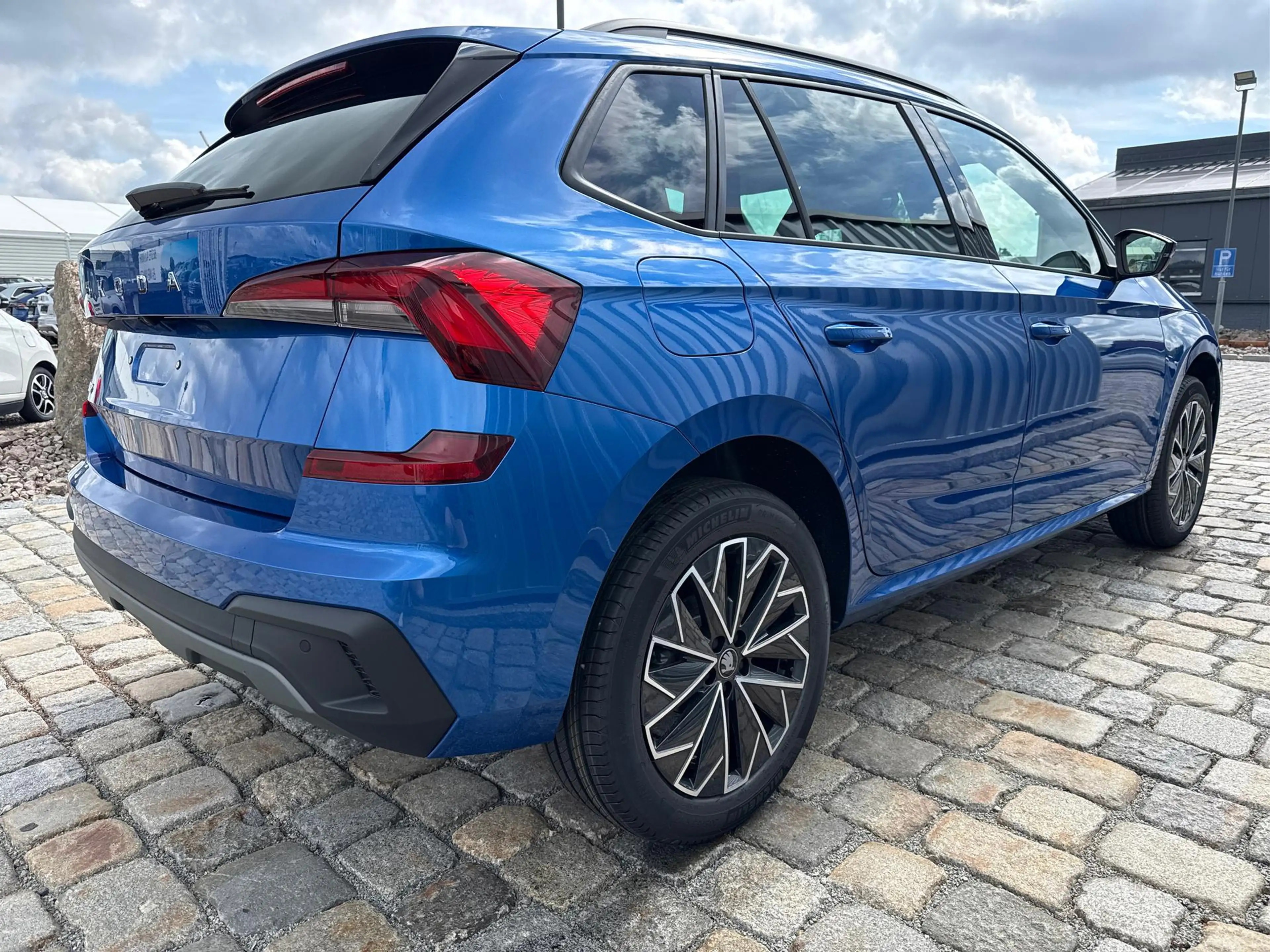 Skoda Kamiq Dynamic Sport Edition 1.5 TSI 150 PS DSG Anhäng... — photo 6
