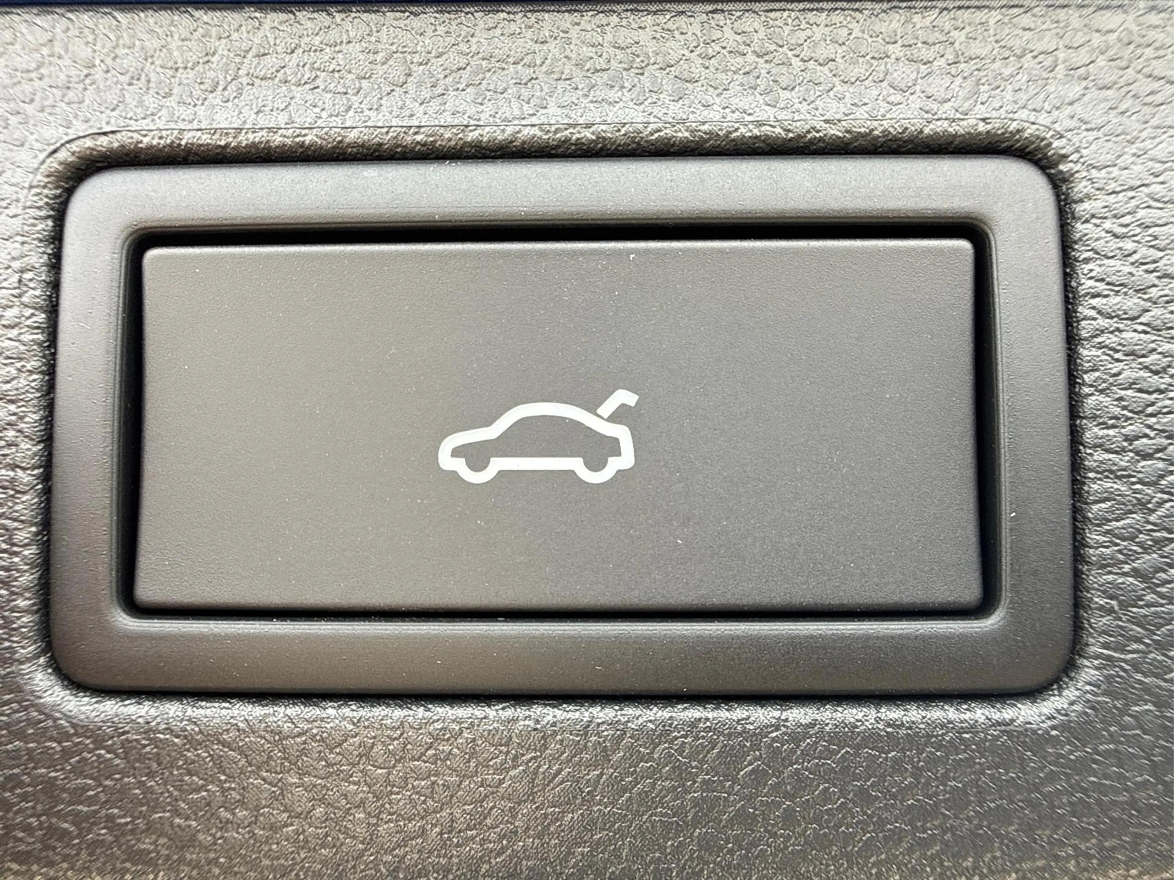 Skoda Kamiq Dynamic Sport Edition 1.5 TSI 150 PS DSG Anhäng... — photo 11