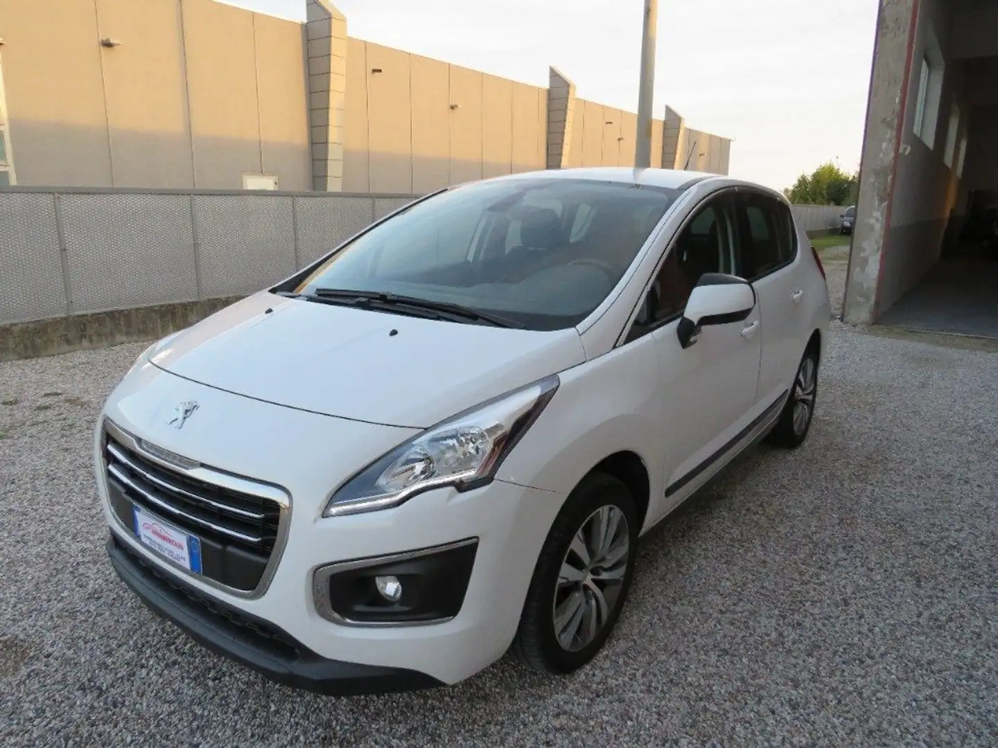 Peugeot 3008 BlueHDi 120CV AUTOCARRO N1 Bianco - 1