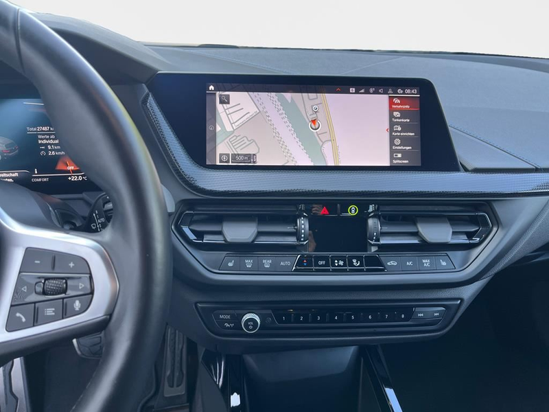 BMW 118 M Sport — photo 10