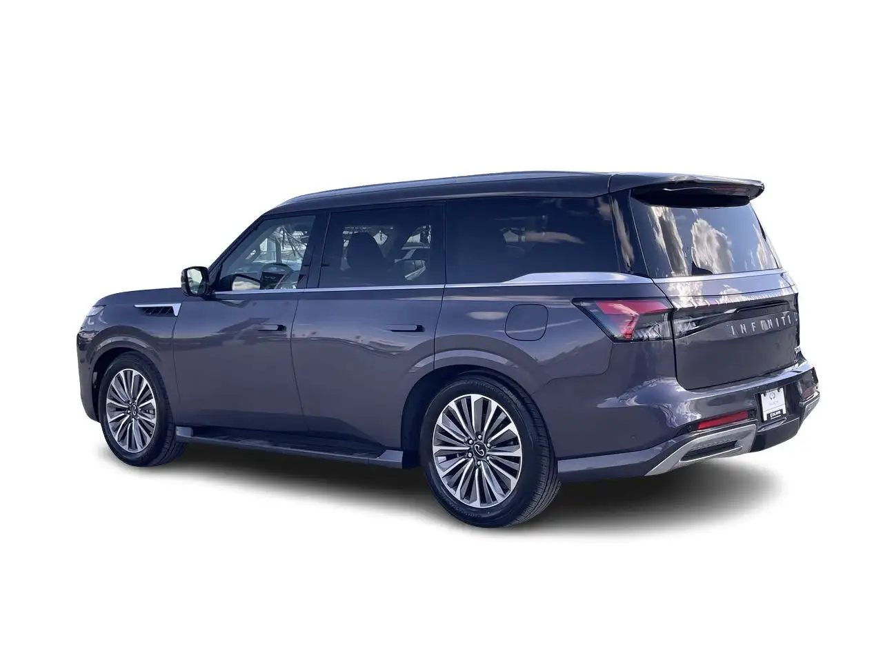 Infiniti QX80 снимка Infiniti QX80