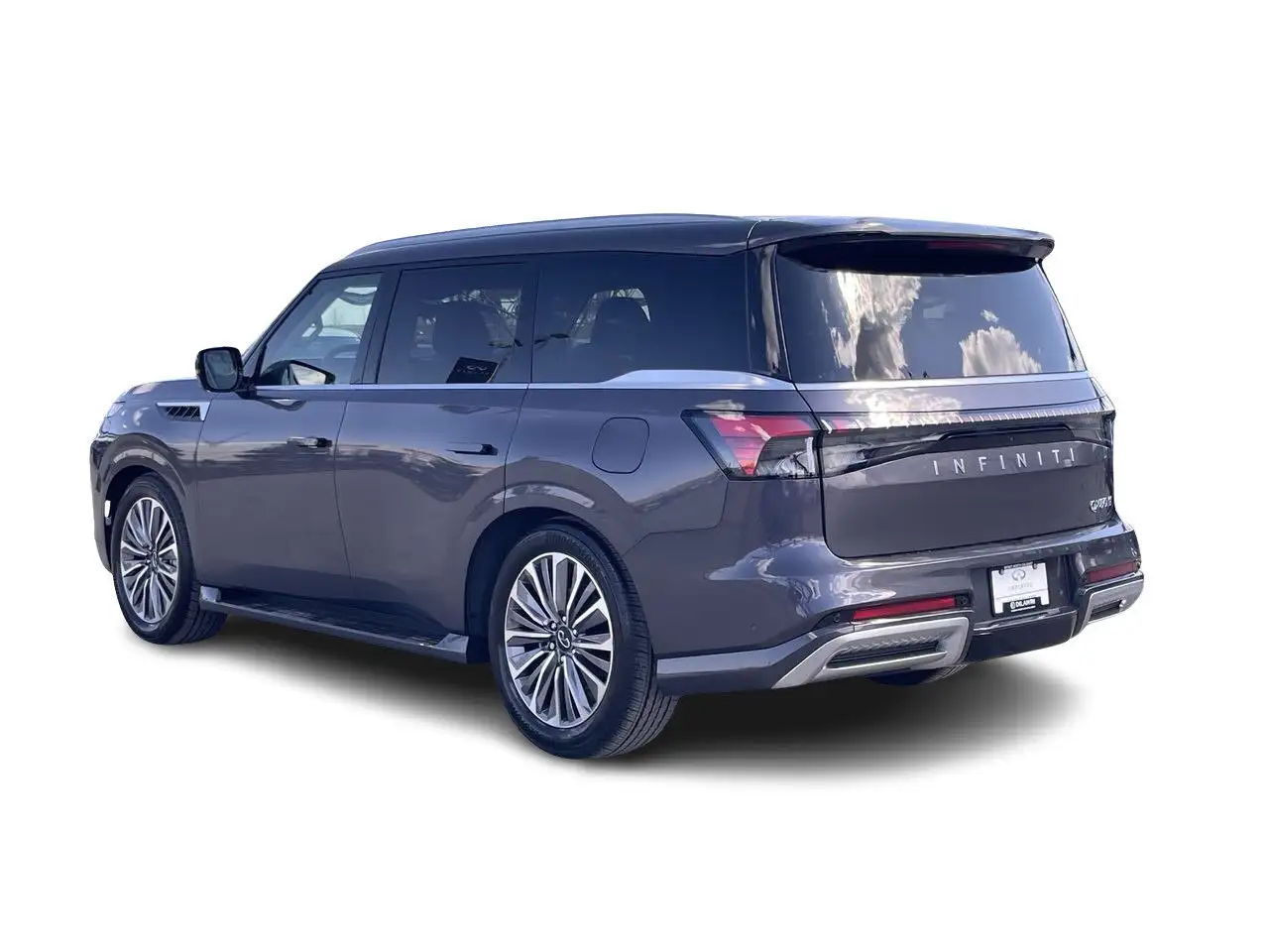 Infiniti QX80 снимка Infiniti QX80