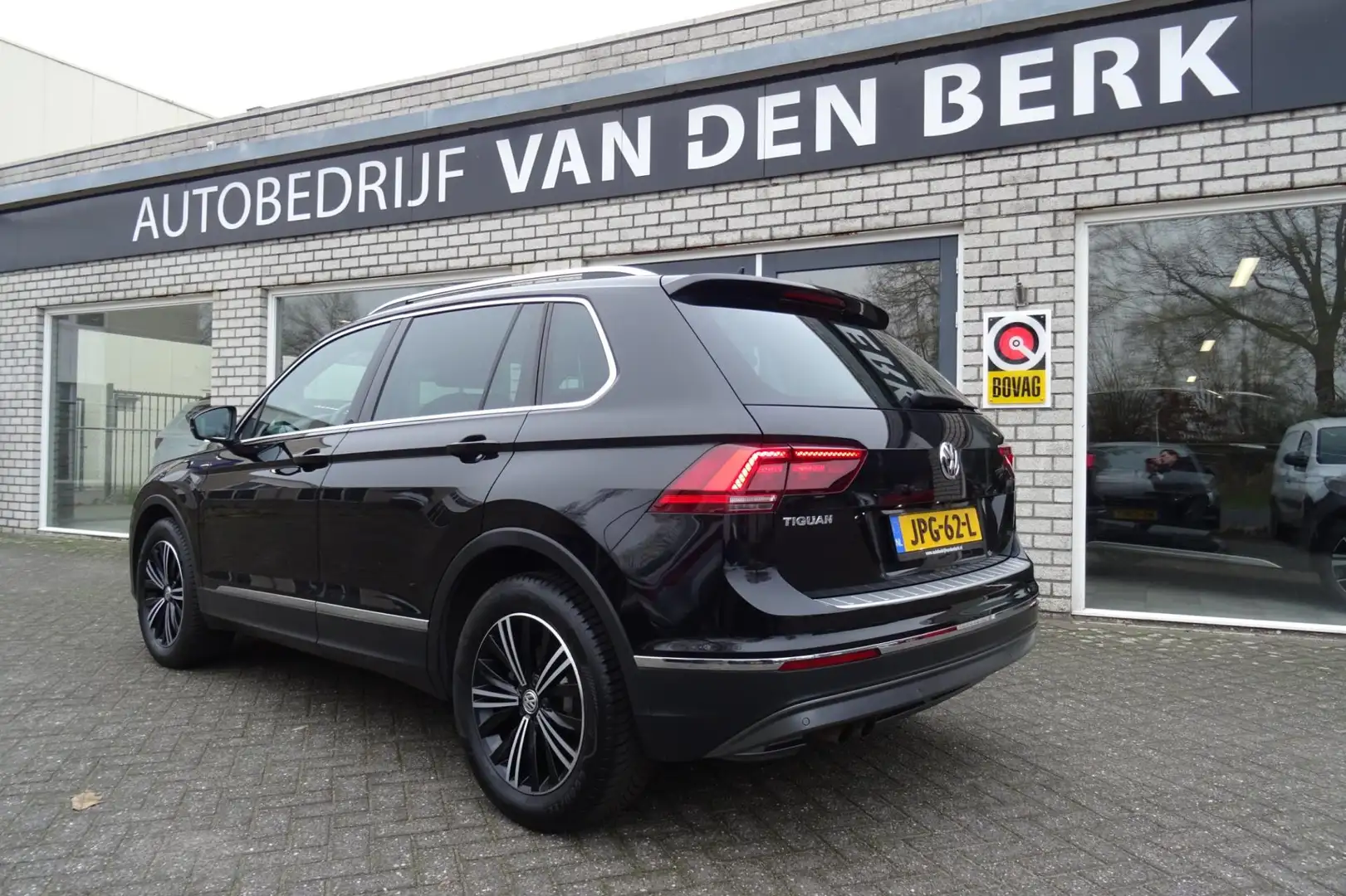 Volkswagen Tiguan 1.5 TSI ACT Highline Noir - 2