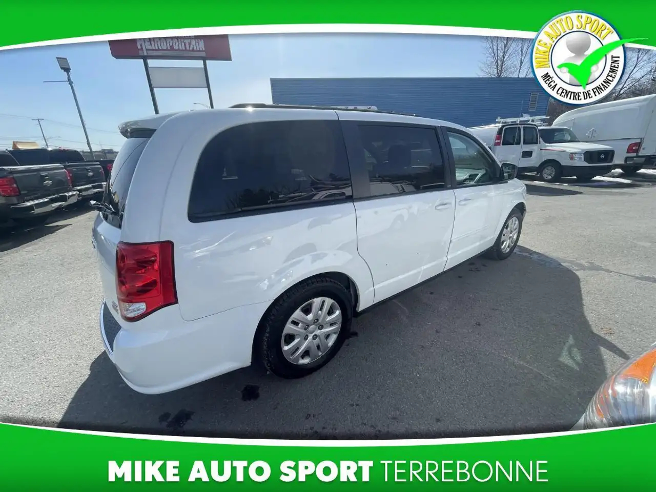 Dodge Grand Caravan photo Dodge Grand Caravan