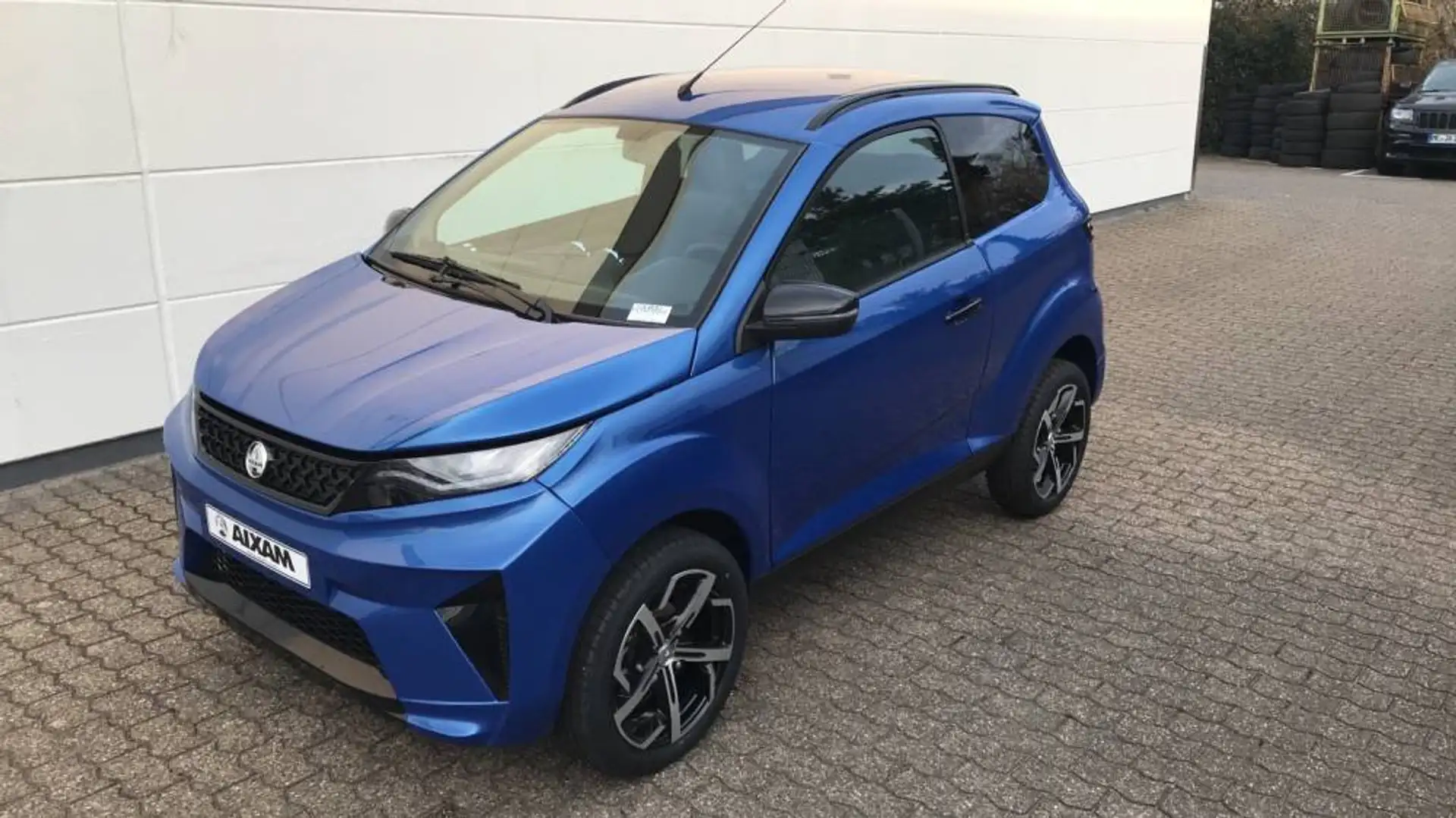 Mega eCrossover PREMIUM Blau - 1