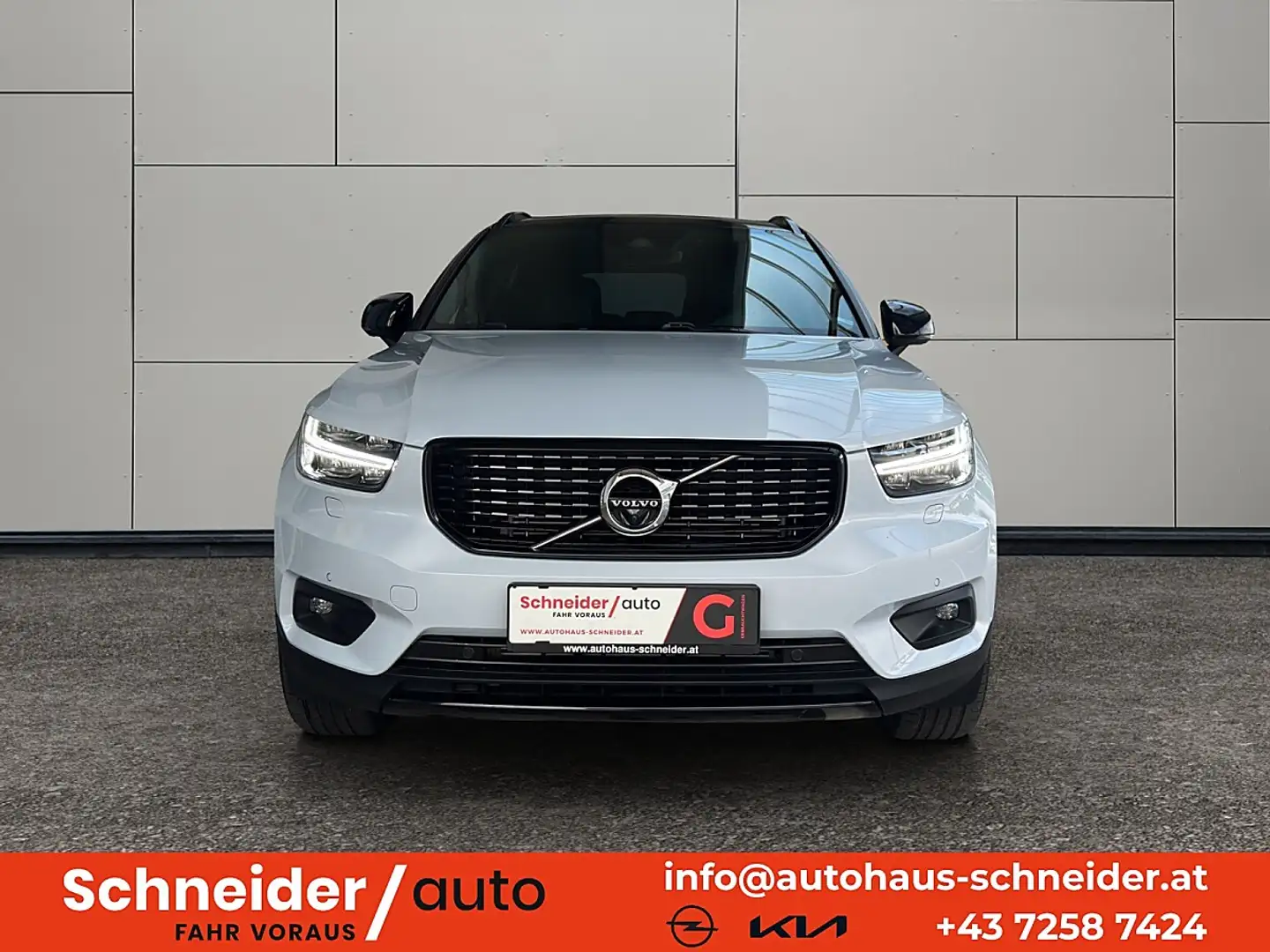 Volvo XC40 T4 Recharge PHEV R Design Grau - 2