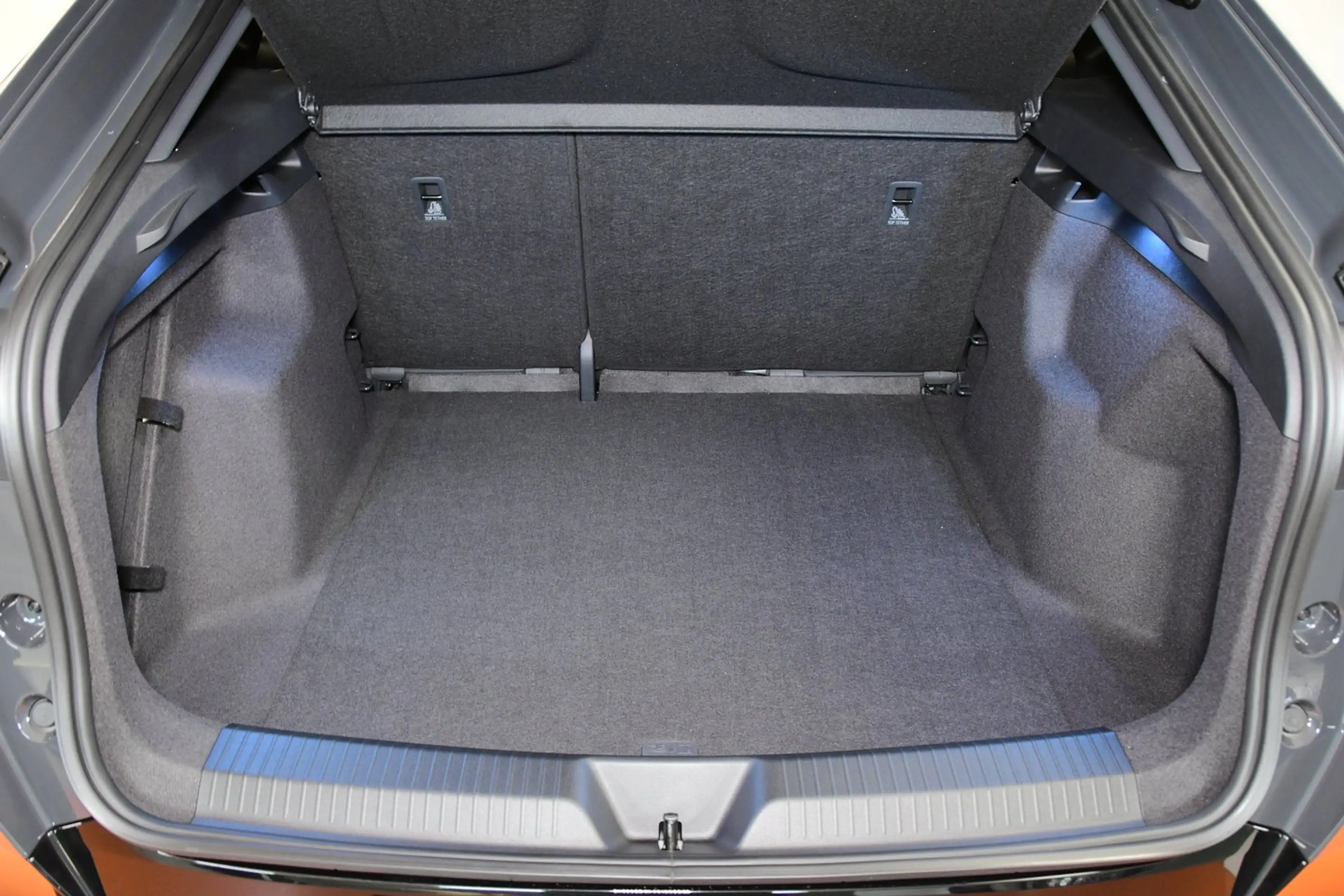 CUPRA Tavascan 210kW/286PS — photo 13