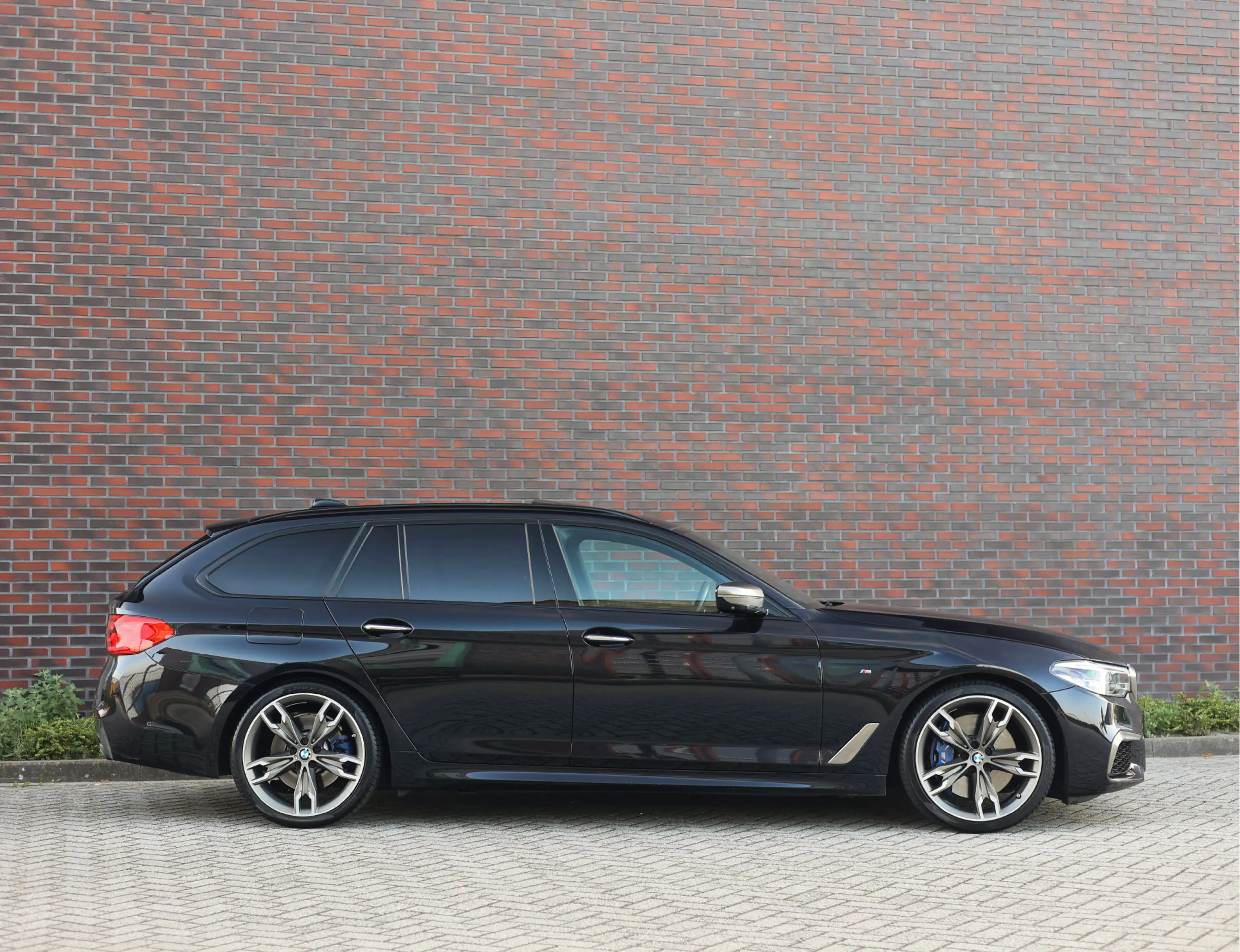 BMW M550 5-serie Touring M550d xDrive | Pano - Trekhaak - H — photo 13