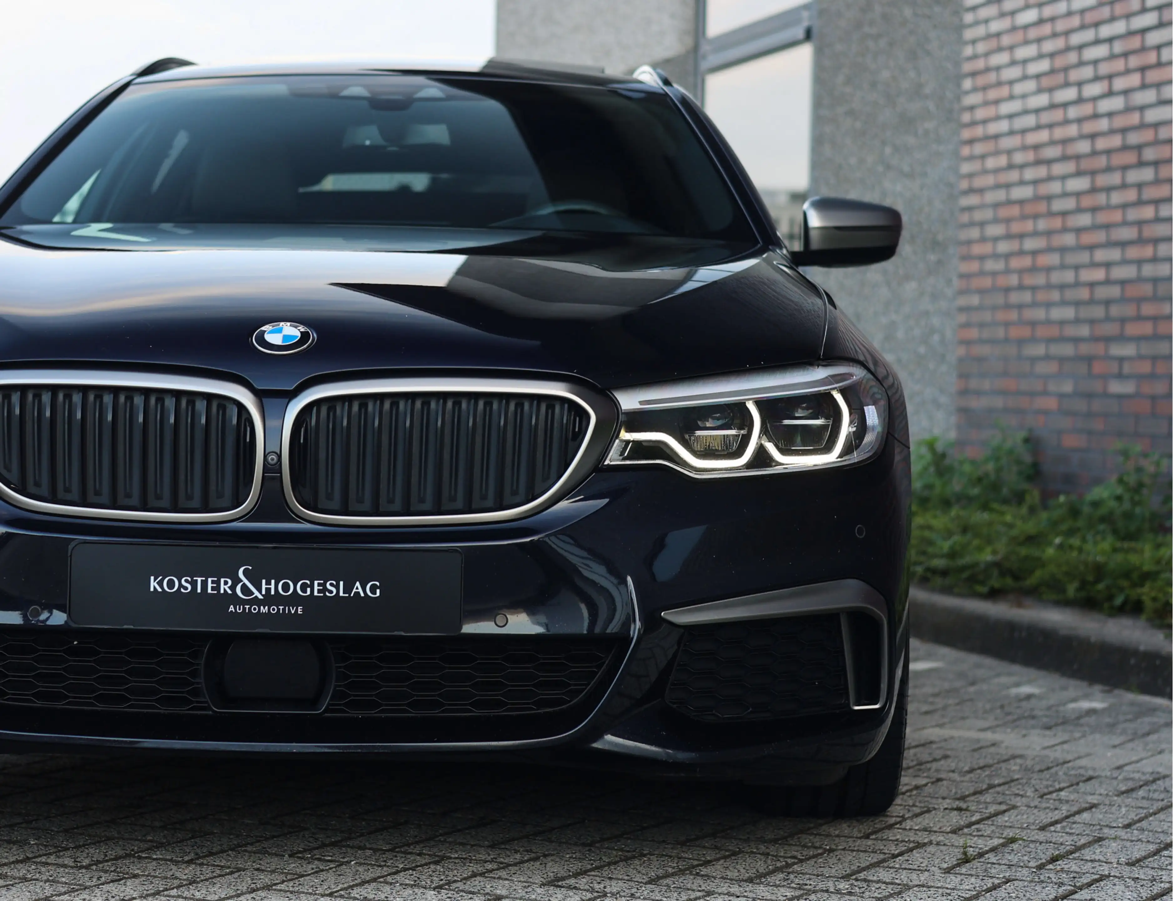 BMW M550 5-serie Touring M550d xDrive | Pano - Trekhaak - H — photo 11