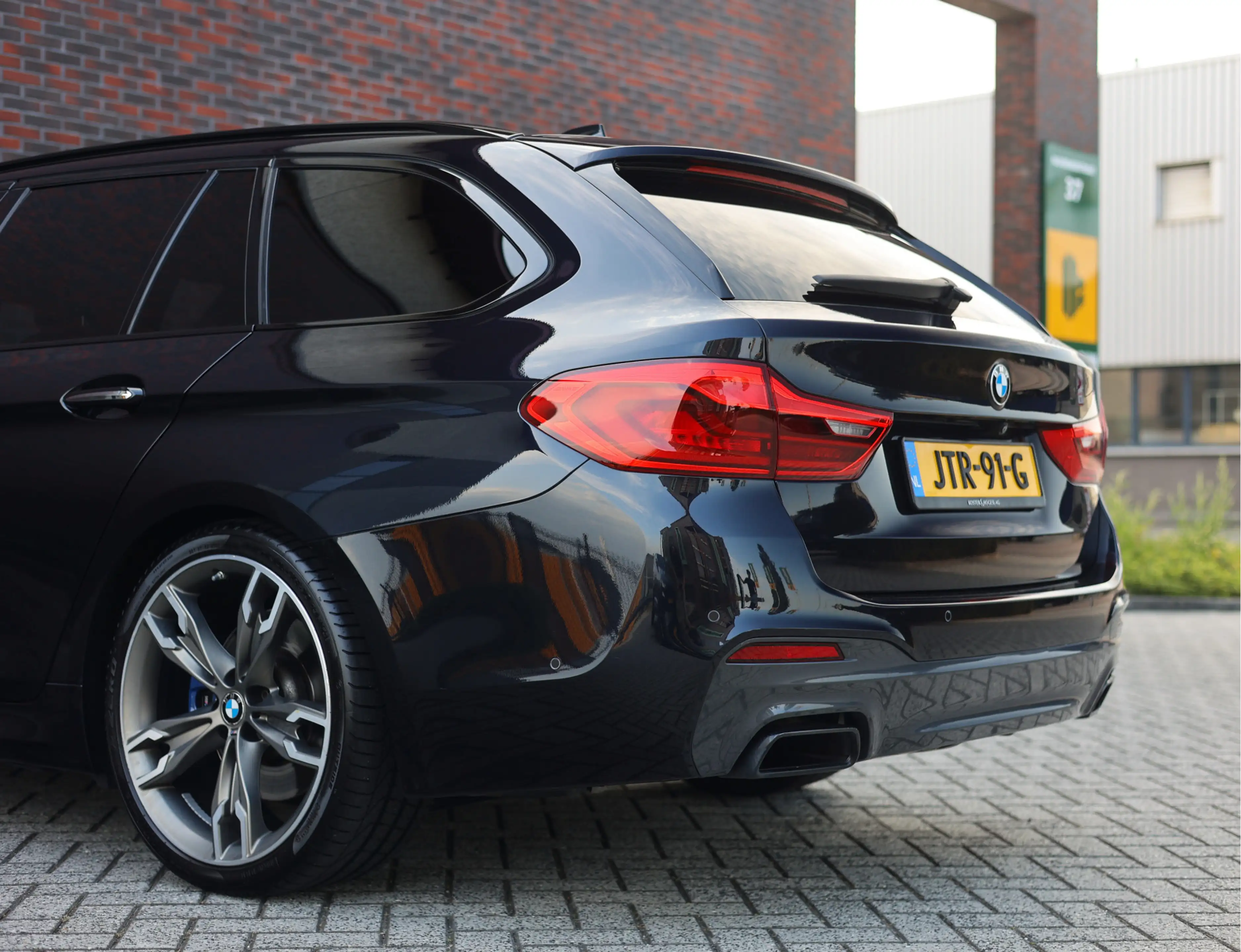 BMW M550 5-serie Touring M550d xDrive | Pano - Trekhaak - H — photo 9