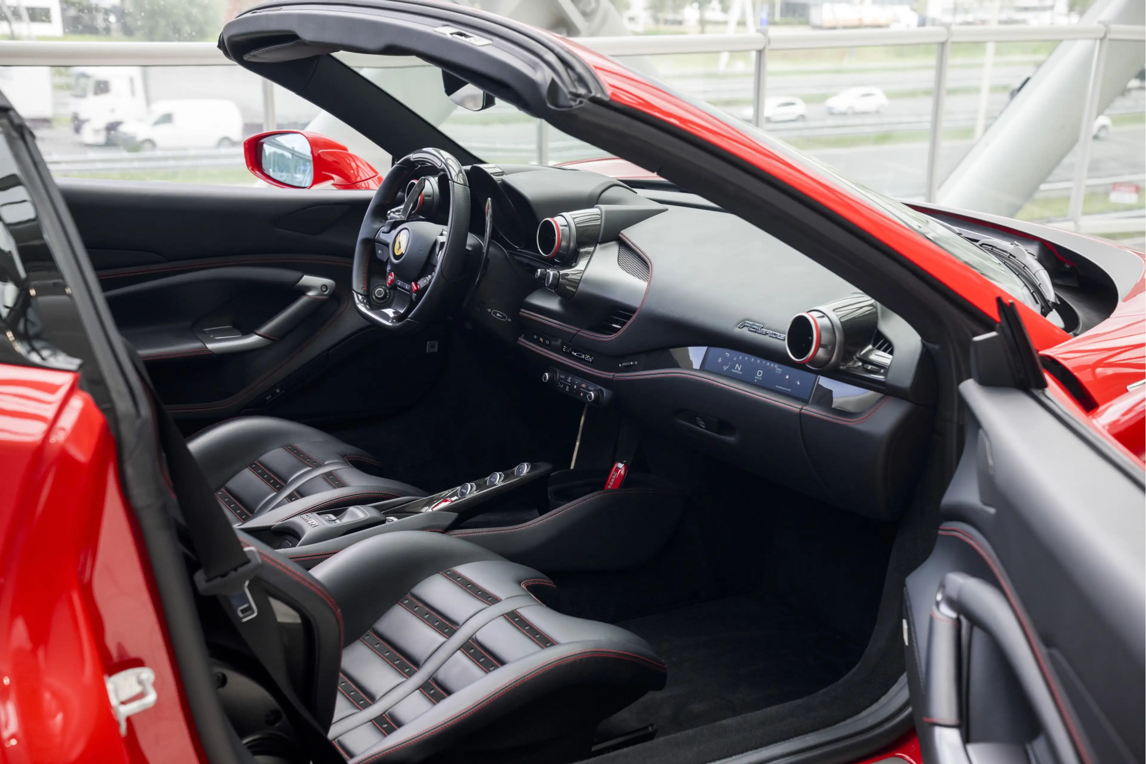 Ferrari F8 Spider 3.9 V8 | Passenger | Lift | Apple Carplay | Dayton — photo 3