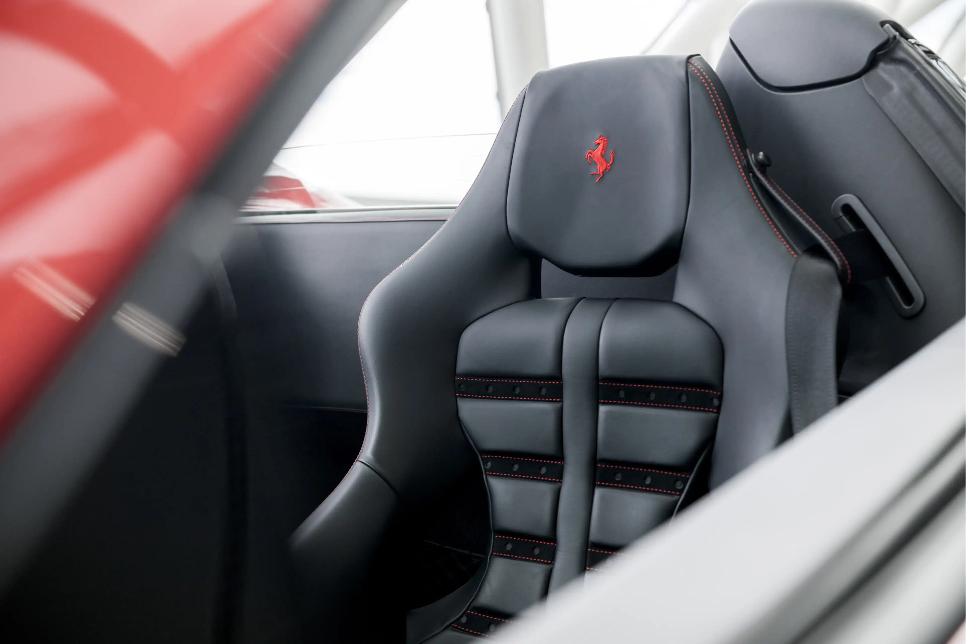Ferrari F8 Spider 3.9 V8 | Passenger | Lift | Apple Carplay | Dayton — photo 15