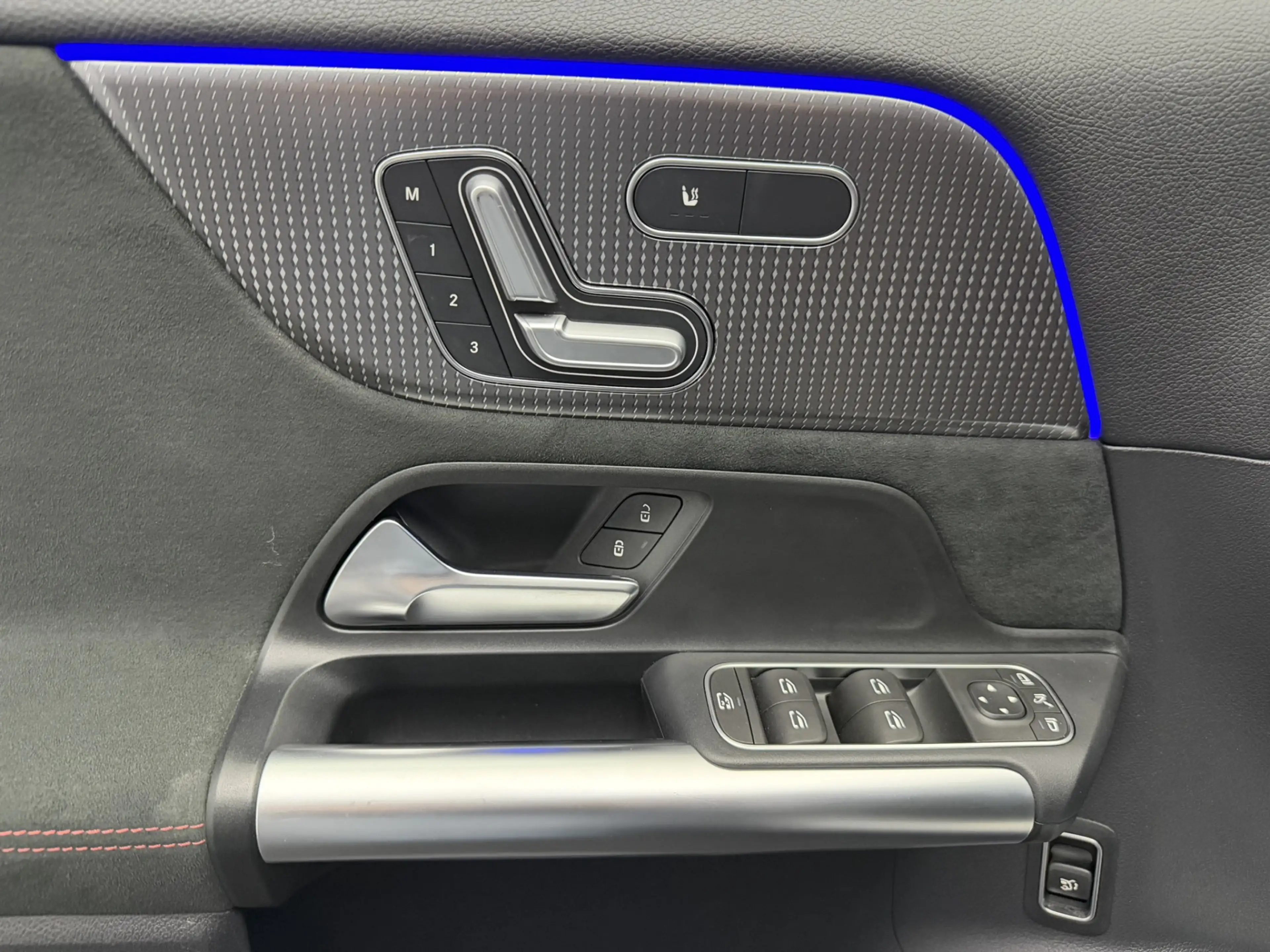Mercedes-Benz EQA 250 250+ AMG Line 71 kWh SOH 96,2% | Panoramadak | 360 — photo 6
