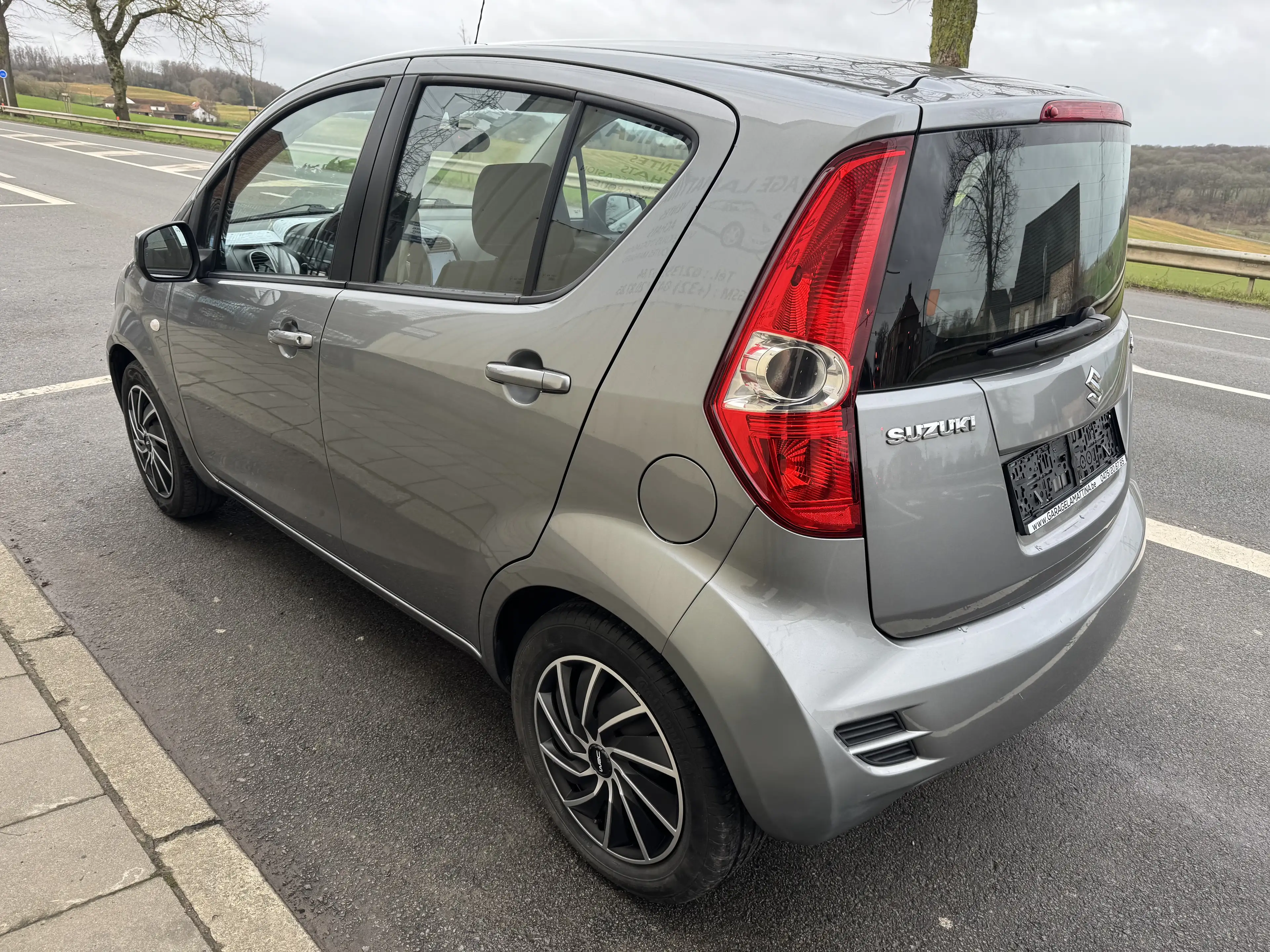 Suzuki Splash Splash 1.0i Airco Garantie 1 An — photo 9
