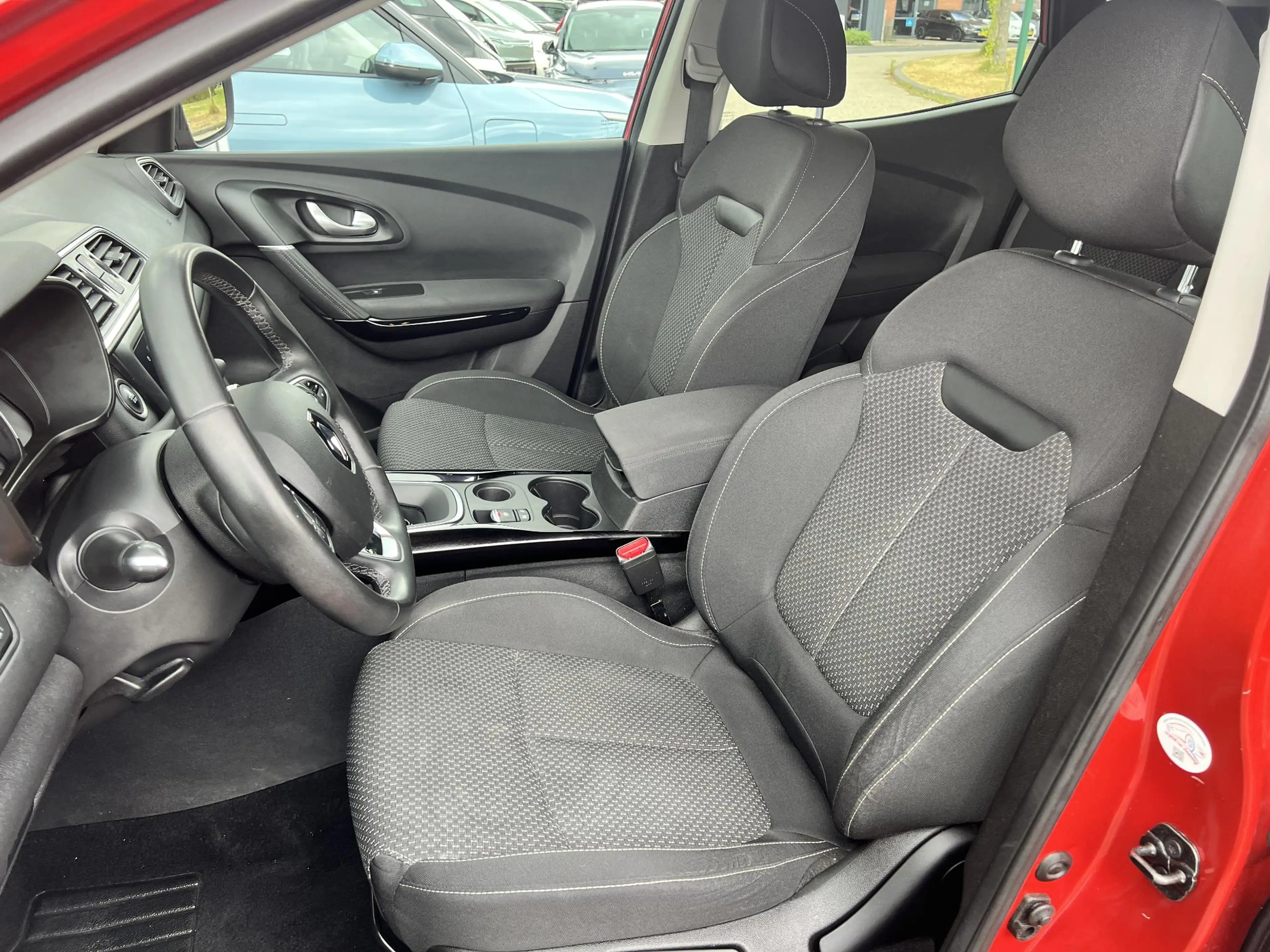 Renault Kadjar 1.3 TCe Zen Trekhaak, all weather banden, Key-less — photo 9