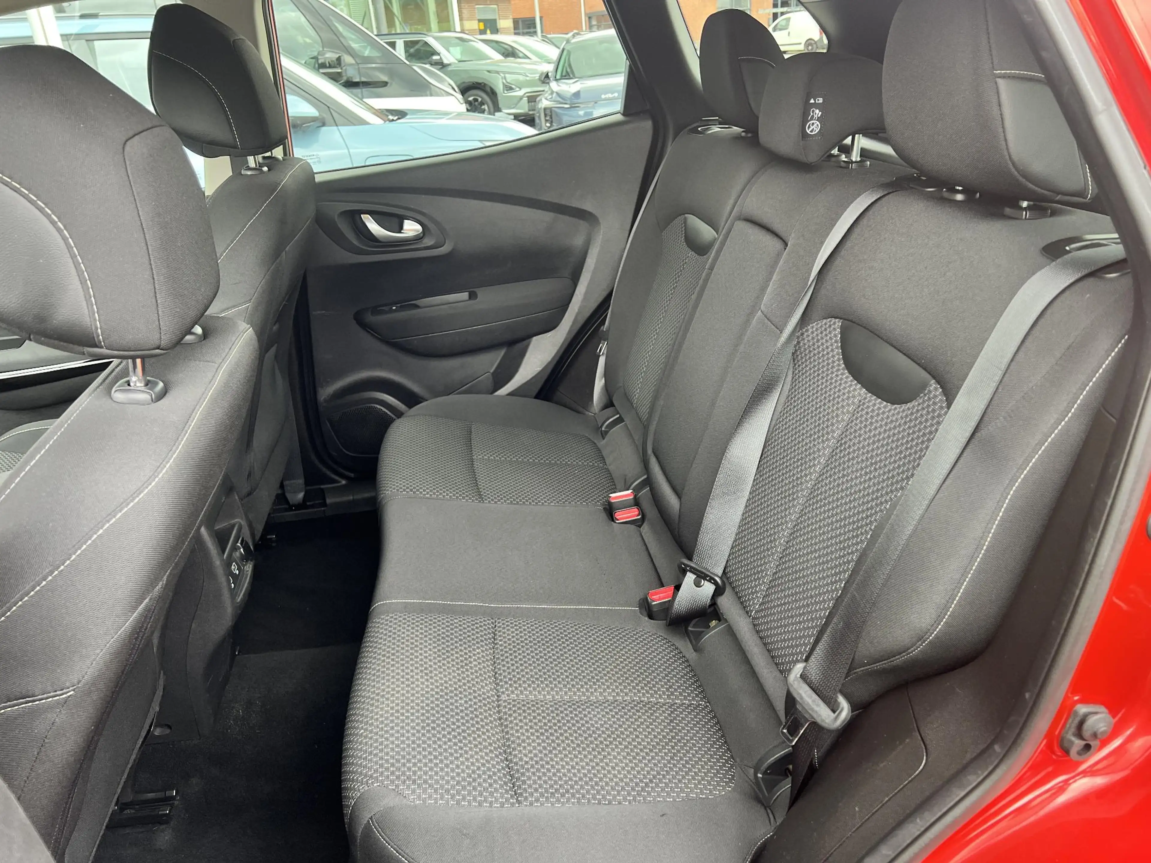 Renault Kadjar 1.3 TCe Zen Trekhaak, all weather banden, Key-less — photo 12