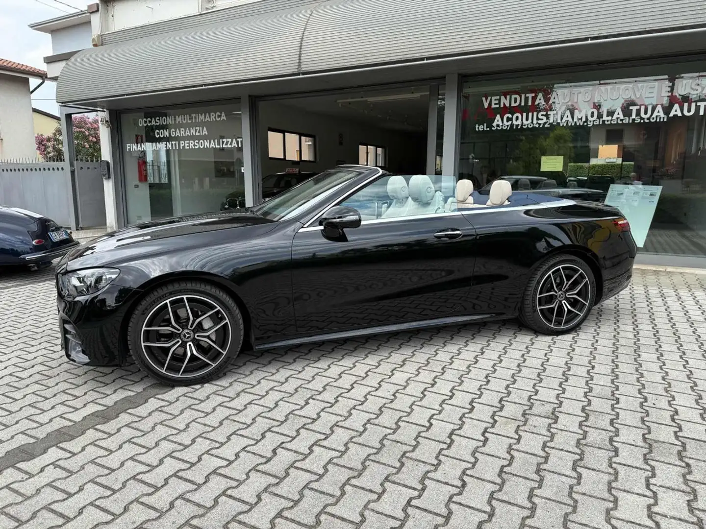 Mercedes-Benz E 220 4 matic premiumplus AMG Noir - 2