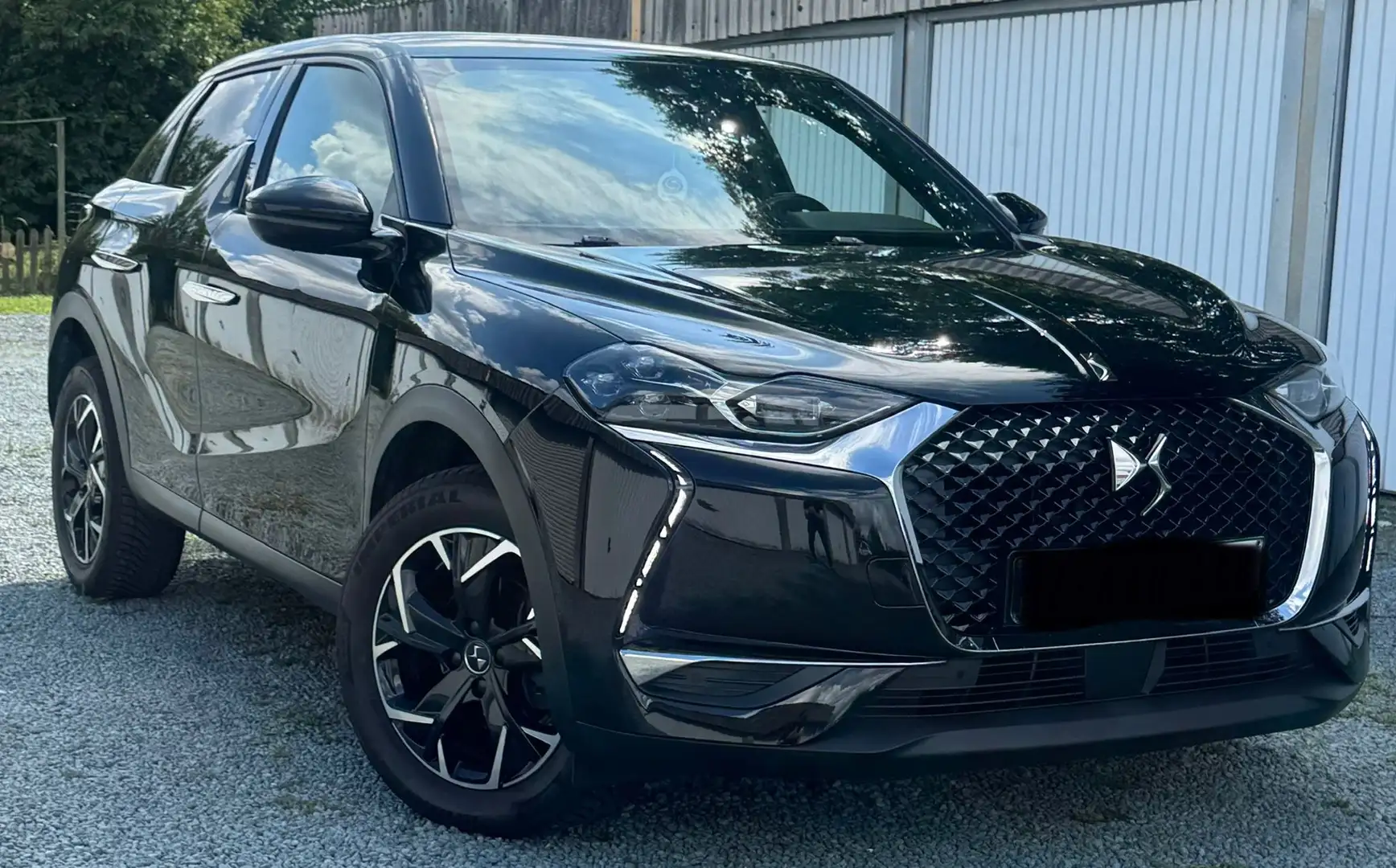 DS Automobiles DS 3 Crossback DS 3 CROSSBACK 1.5 BlueHDi So Chic (EU6.2) Zwart - 1