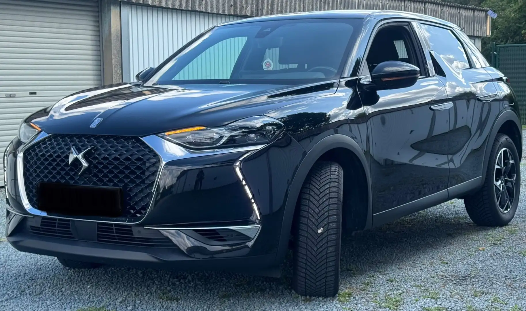 DS Automobiles DS 3 Crossback DS 3 CROSSBACK 1.5 BlueHDi So Chic (EU6.2) Zwart - 2