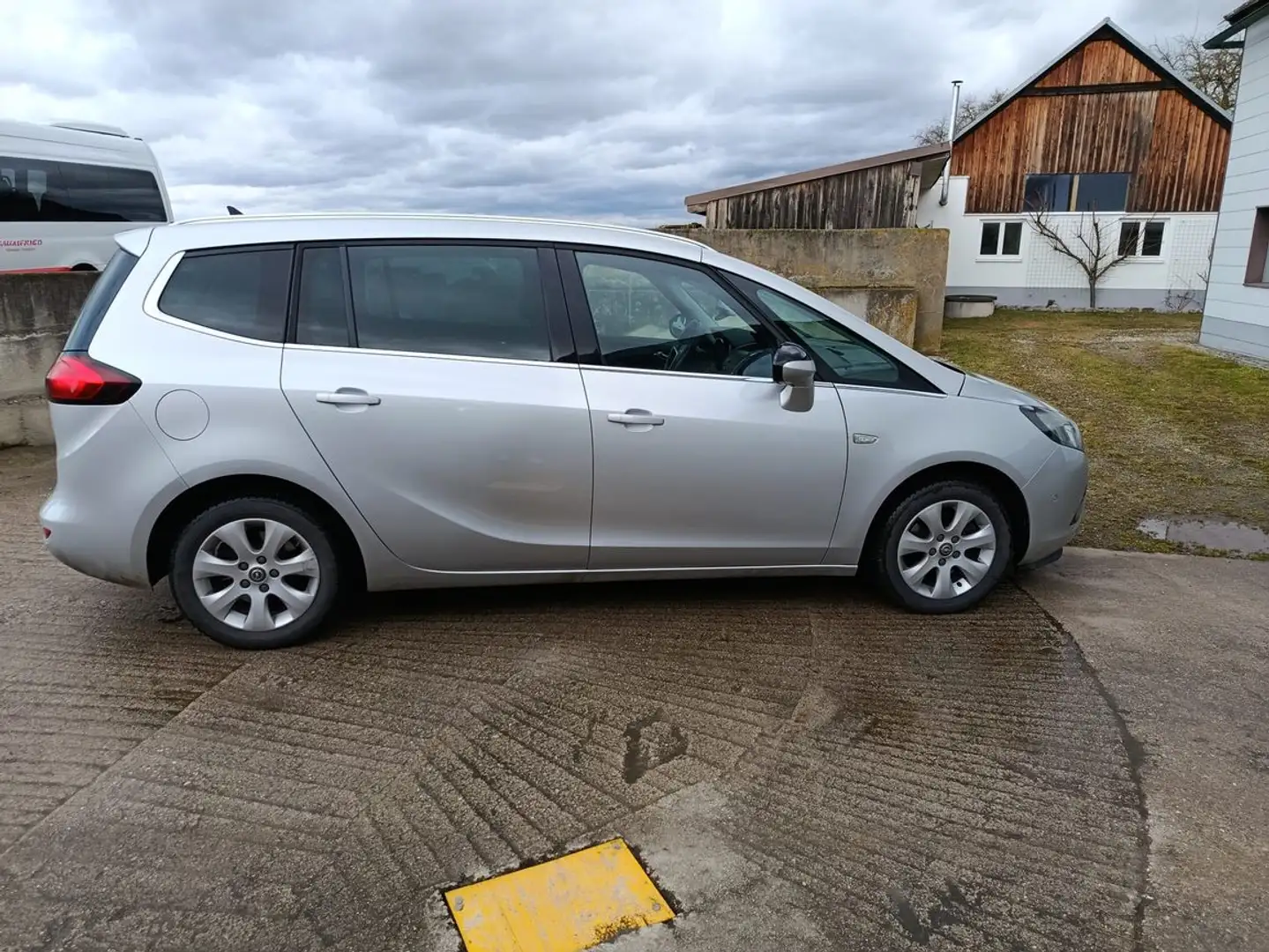 Opel Zafira Tourer Zafira Tourer 1,6 CDTI ecoflex Cosmo Start/Stop System Cosmo Silber - 2