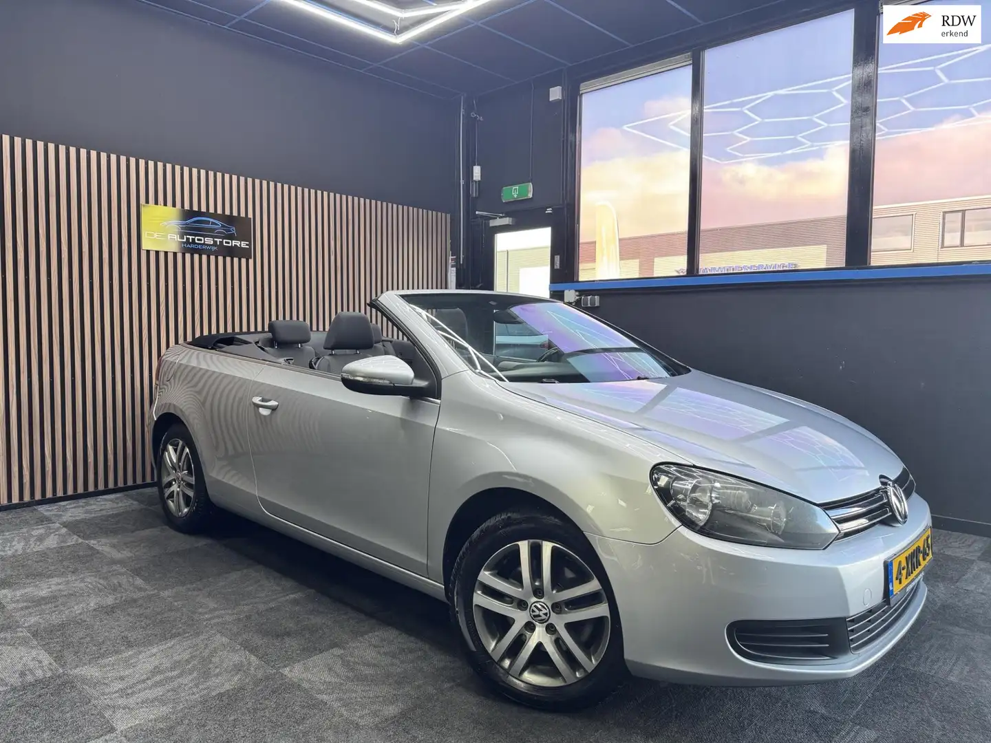 Volkswagen Golf Cabriolet 1.6 TDI Bluemotion 152000km!! Airco navi Cruise le Grijs - 1