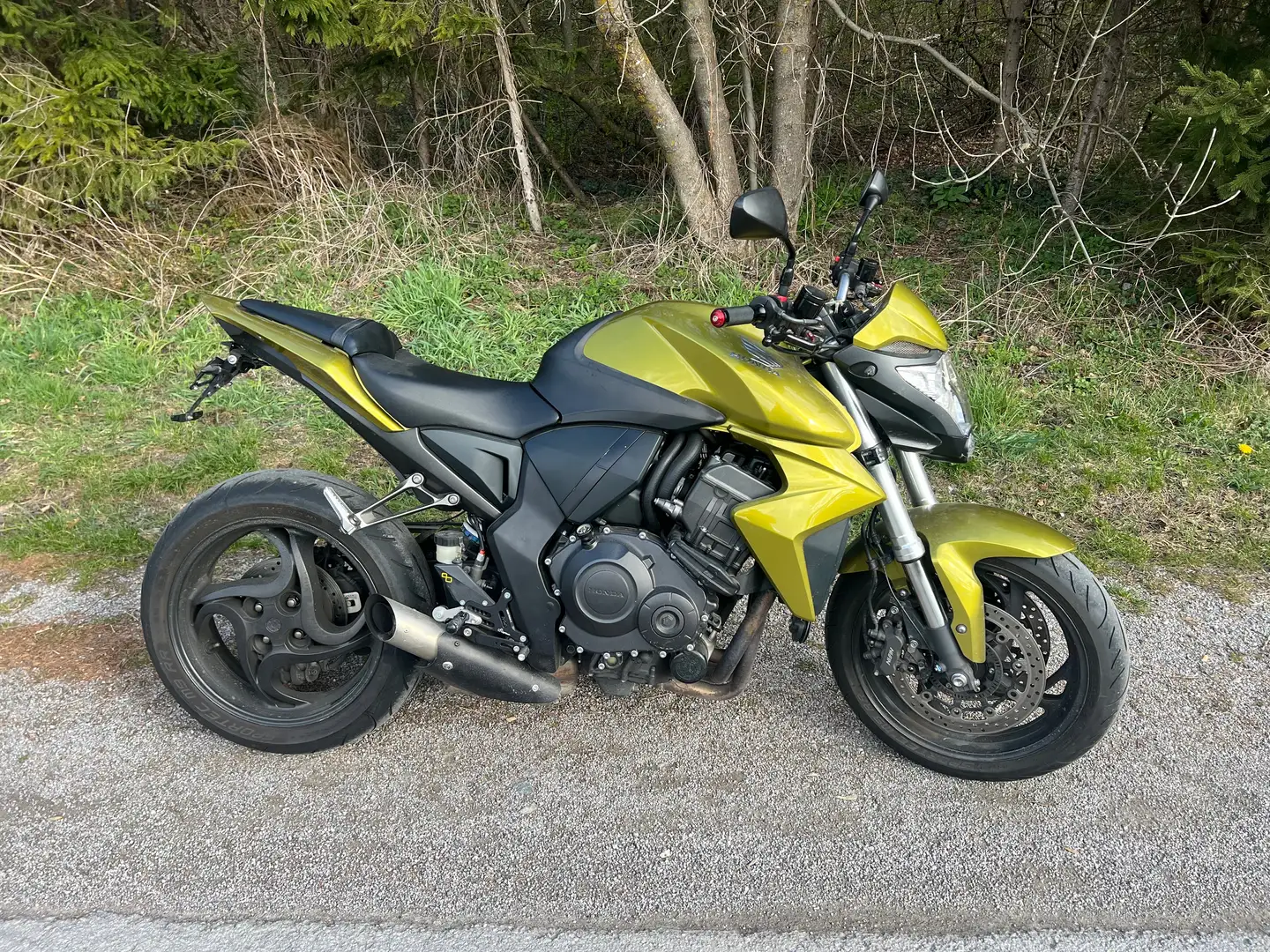 Honda CB 1000 RA Verde - 1