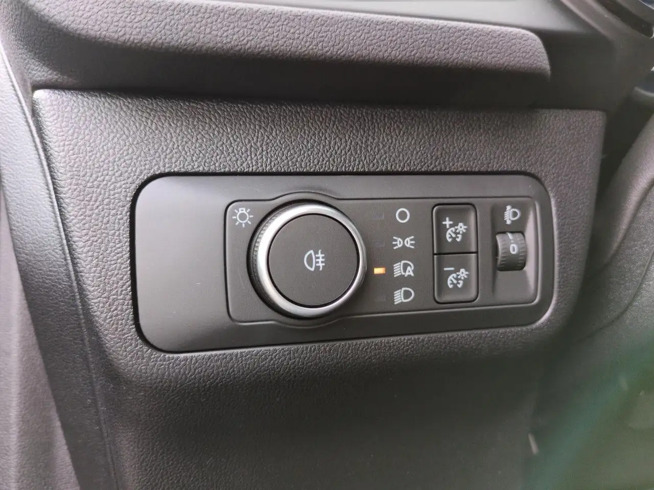 Ford Kuga 2.5 Duratec FHEV ST-Line Hybrid Automatik LED 15