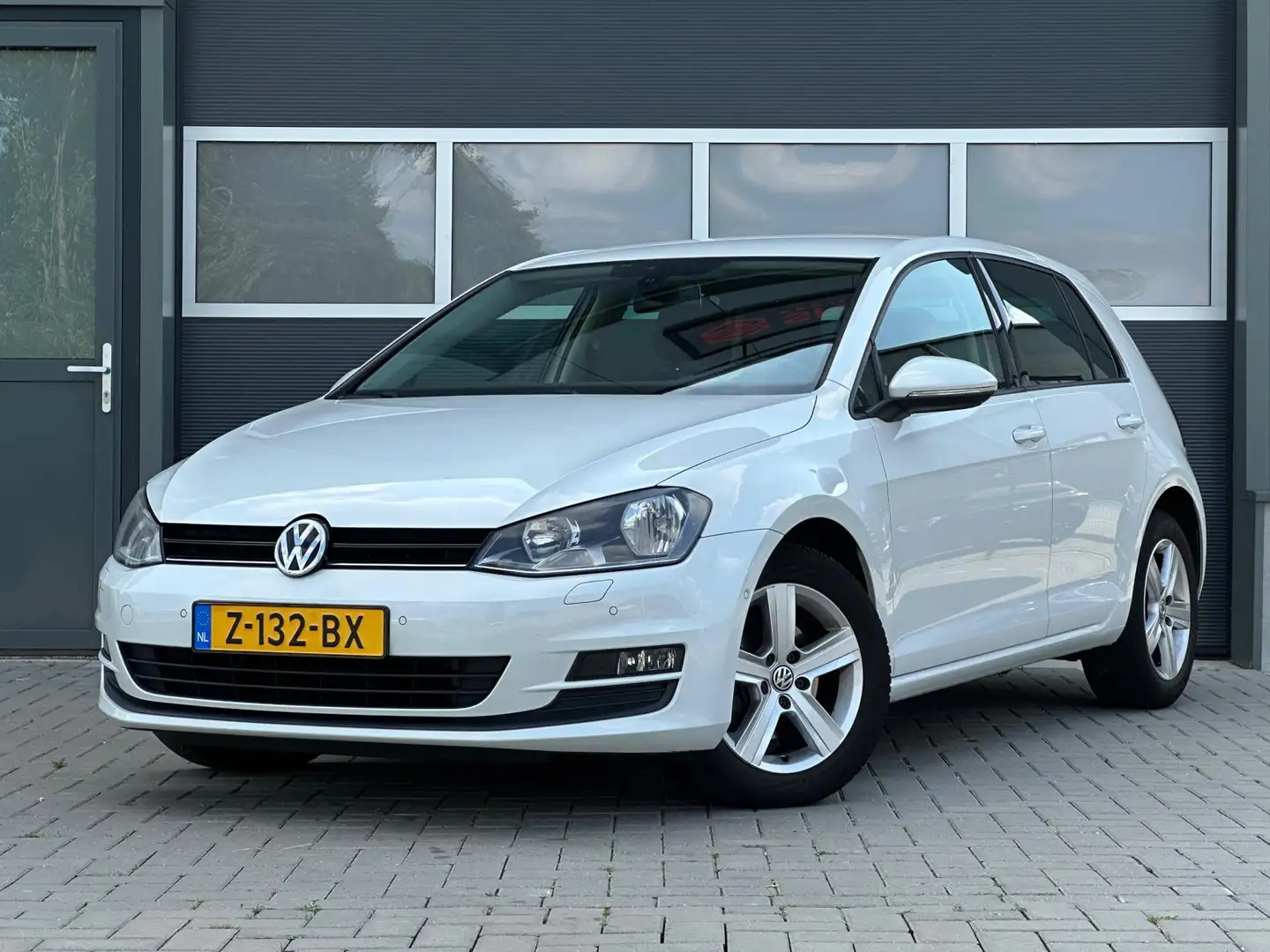 Volkswagen Golf 1.4 TSI Highline Clima Cruise PDC Navi Wit - 1